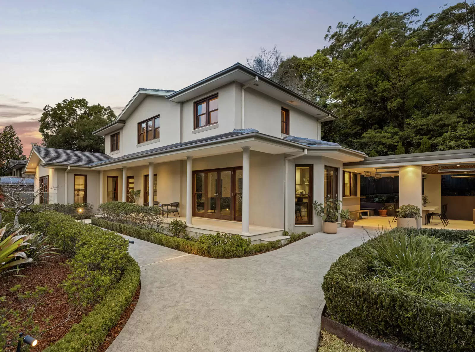54 Pymble Avenue, Pymble Sold by Sydney Sotheby's International Realty - image 1