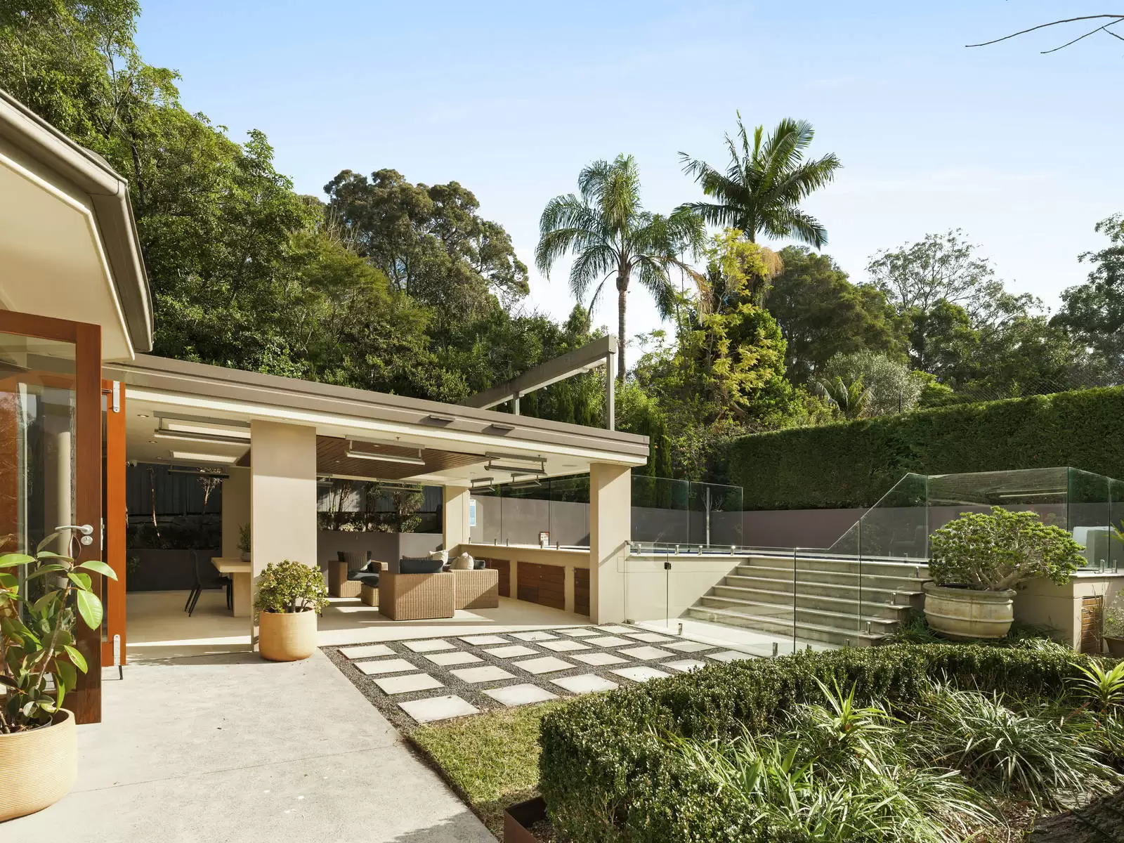 54 Pymble Avenue, Pymble Sold by Sydney Sotheby's International Realty - image 4