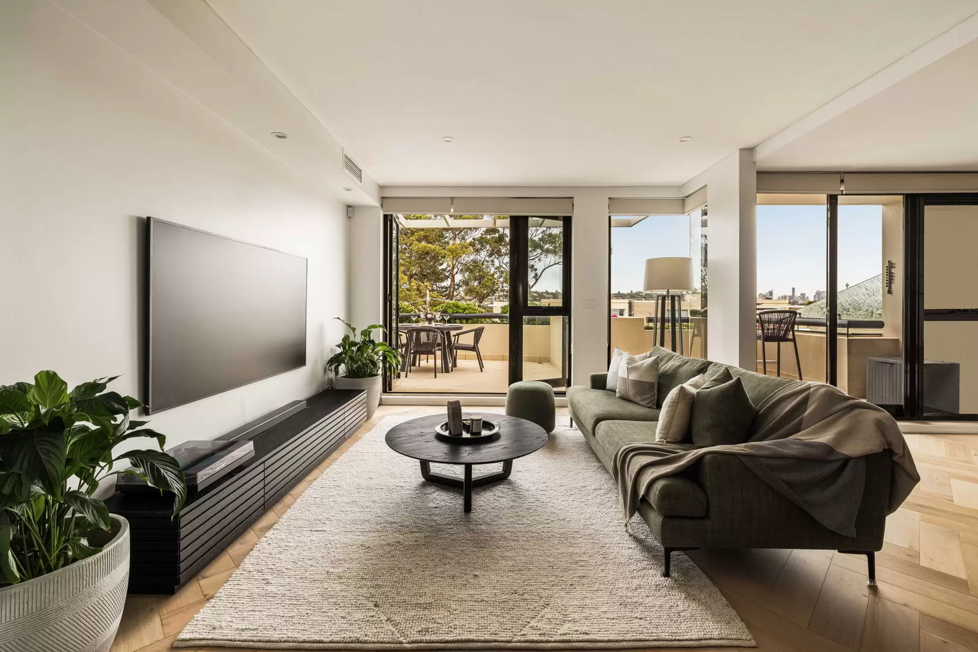 5/4-6 Hamilton Street, Rose Bay Sold by Sydney Sotheby's International Realty - image 2