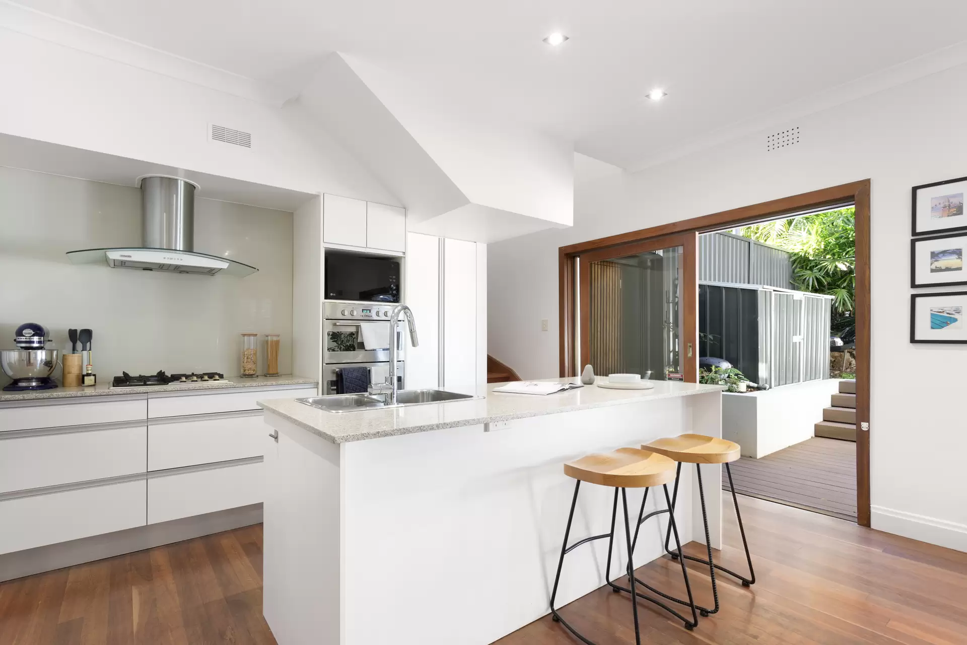 28 Pauling Avenue, Coogee Sold by Sydney Sotheby's International Realty - image 3