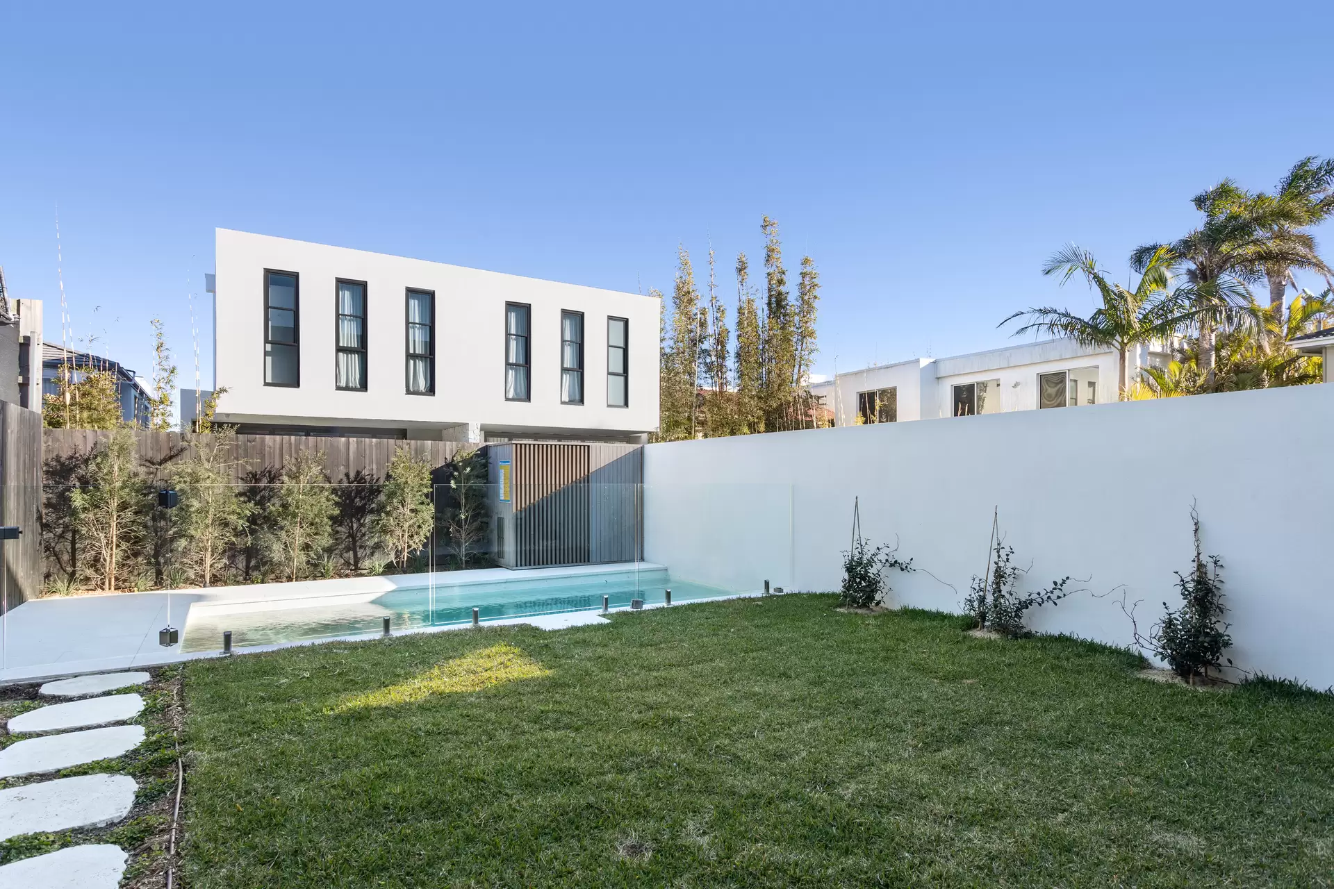 19B Napier Street, Dover Heights Sold by Sydney Sotheby's International Realty - image 1