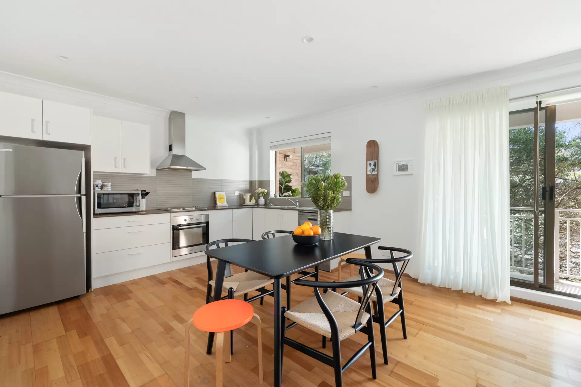 8/49 Albion Street, Waverley Sold by Sydney Sotheby's International Realty - image 2