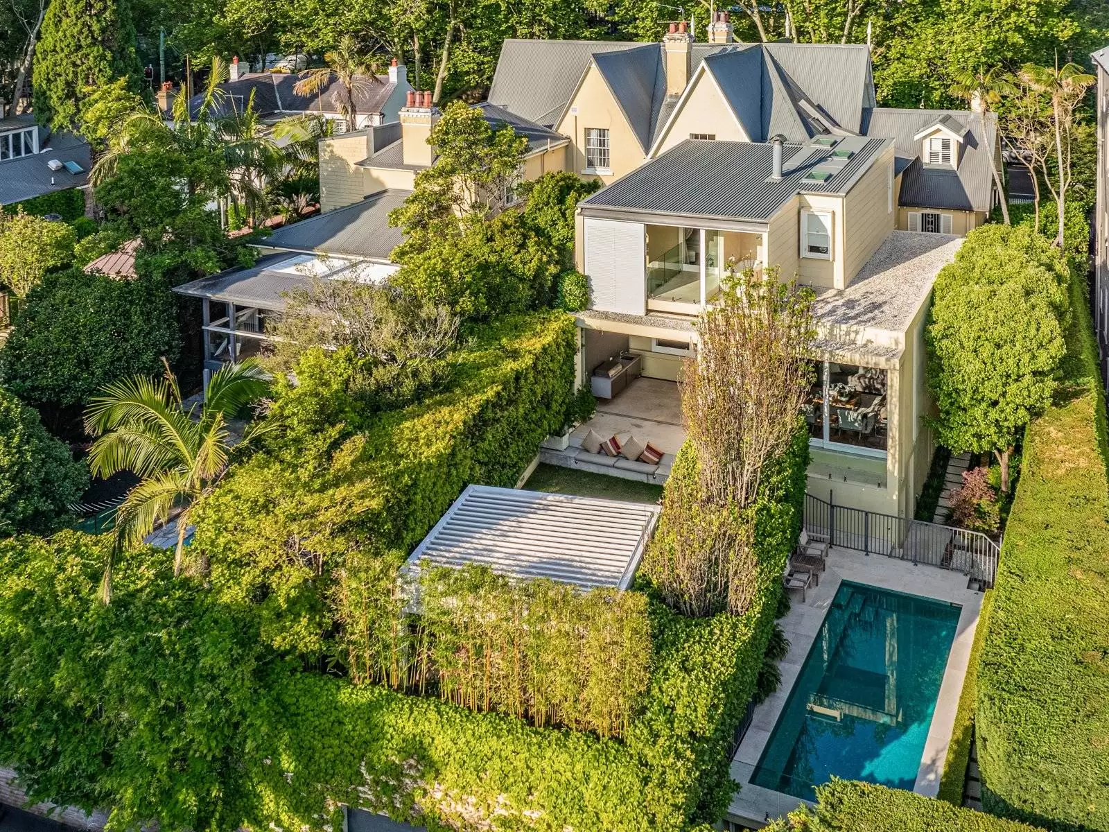 80 Ocean Street, Woollahra Leased by Sydney Sotheby's International Realty - image 2