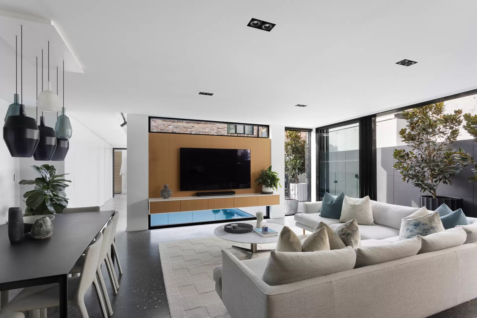 280 Moore Park Road, Paddington Sold by Sydney Sotheby's International Realty - image 1