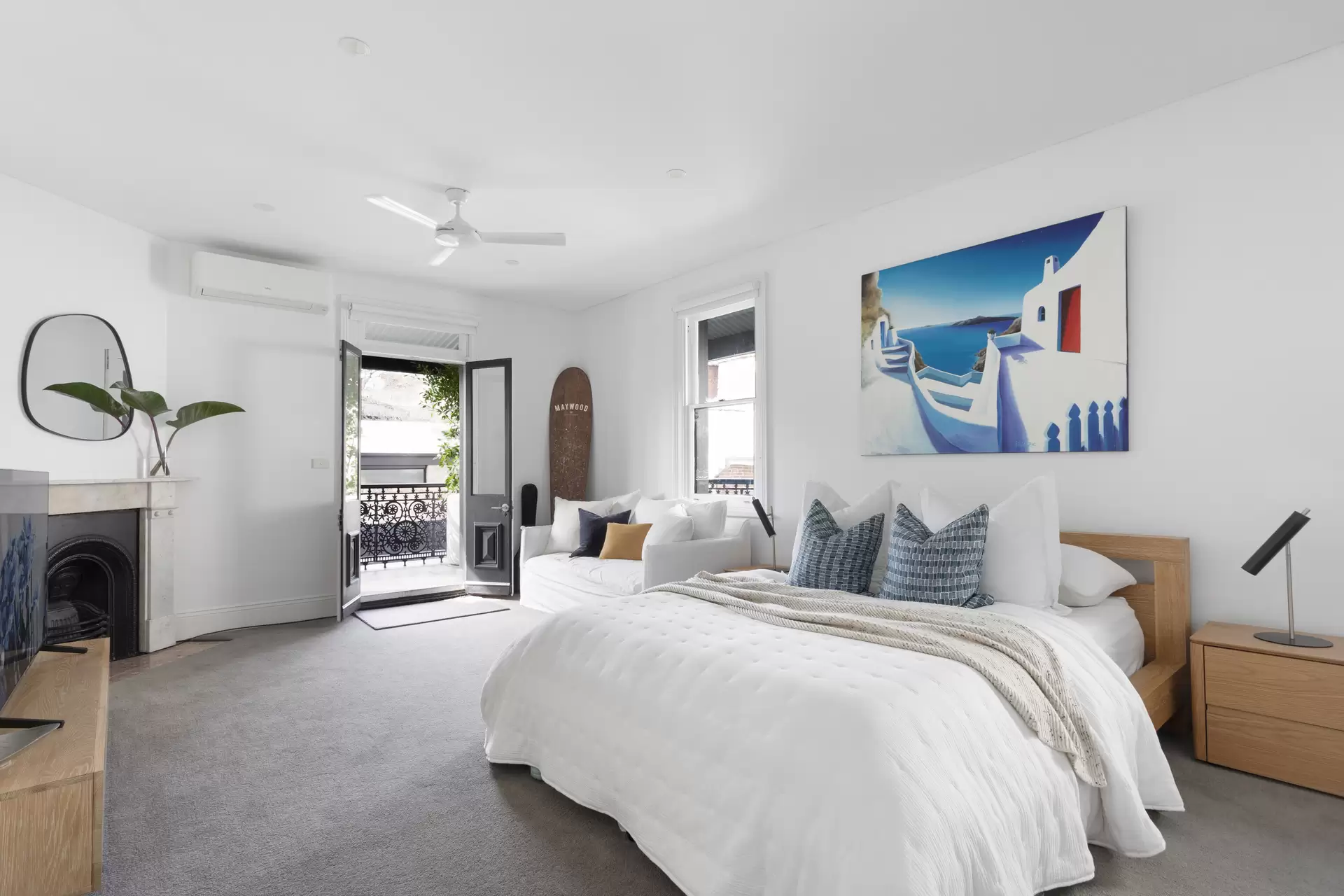 280 Moore Park Road, Paddington Sold by Sydney Sotheby's International Realty - image 1