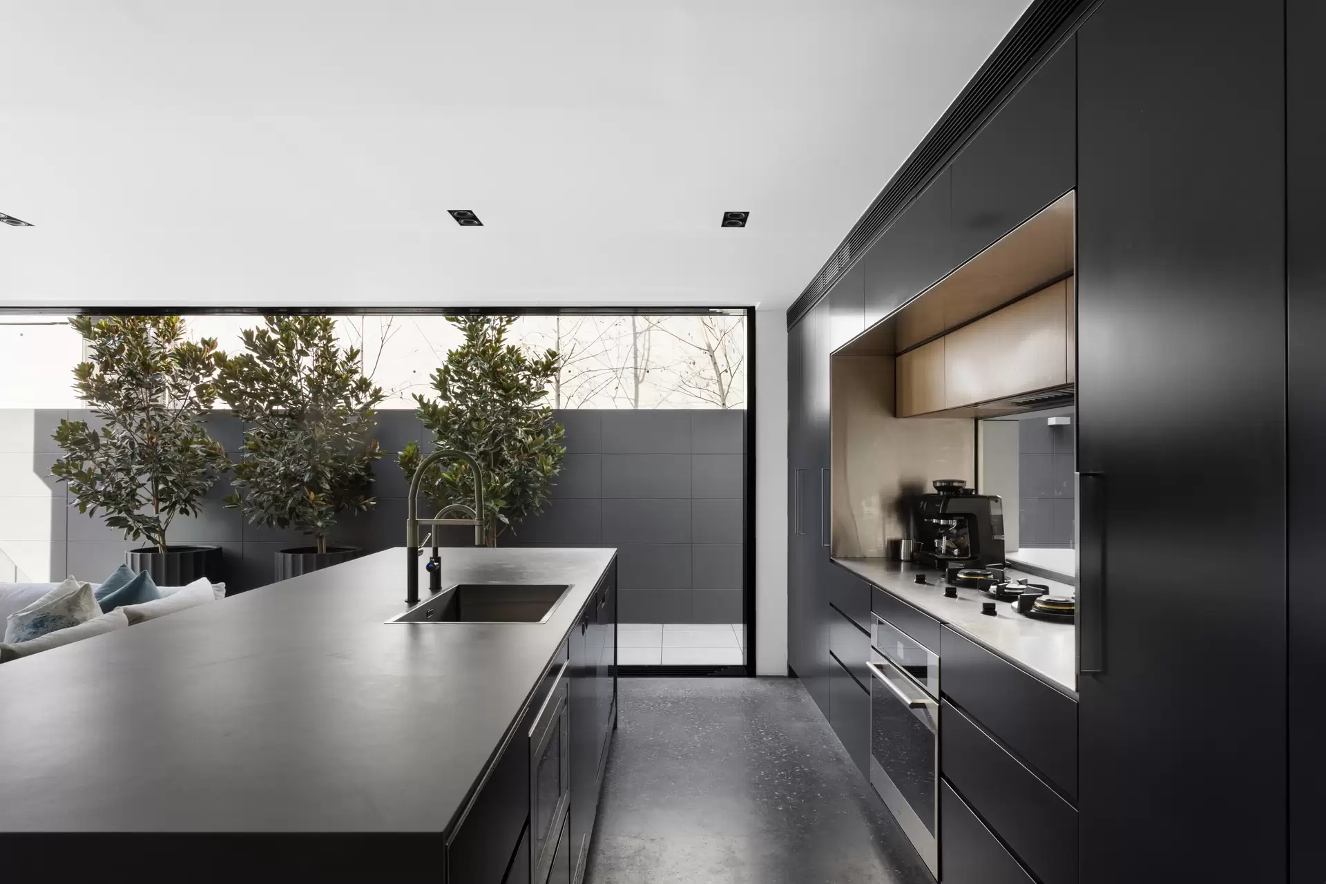 280 Moore Park Road, Paddington Sold by Sydney Sotheby's International Realty - image 1