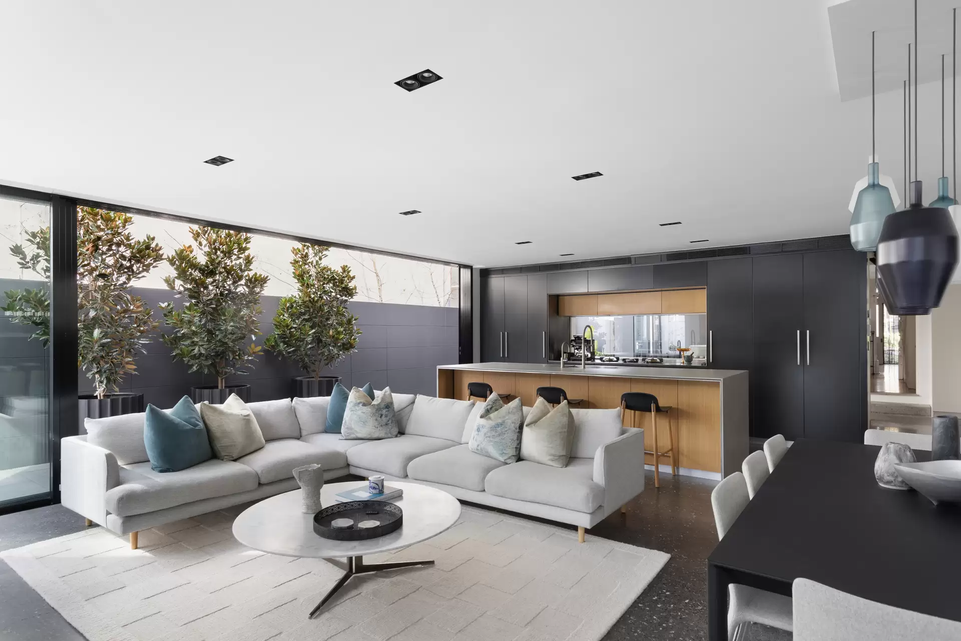 280 Moore Park Road, Paddington Sold by Sydney Sotheby's International Realty - image 1