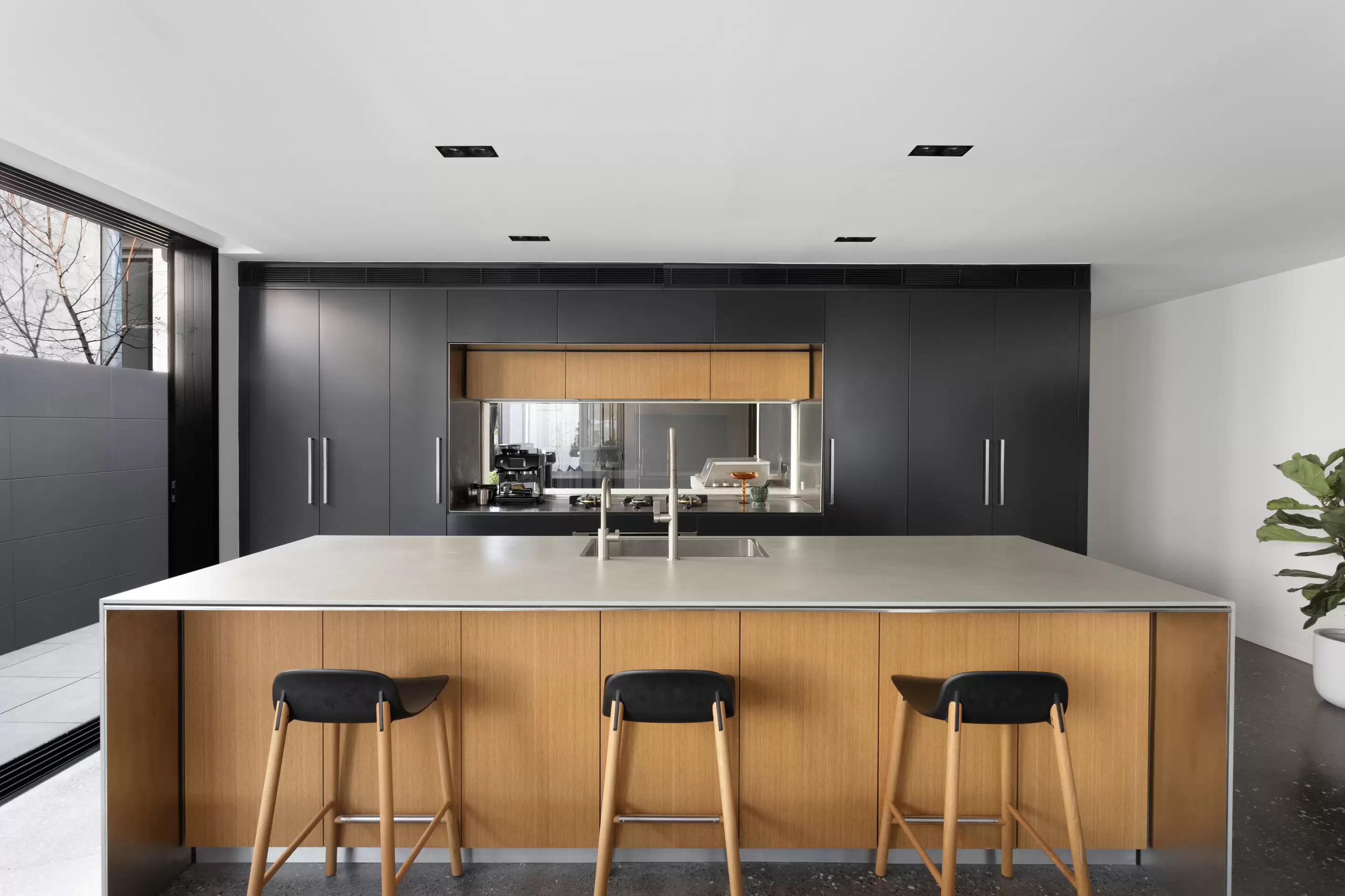 280 Moore Park Road, Paddington Sold by Sydney Sotheby's International Realty - image 7