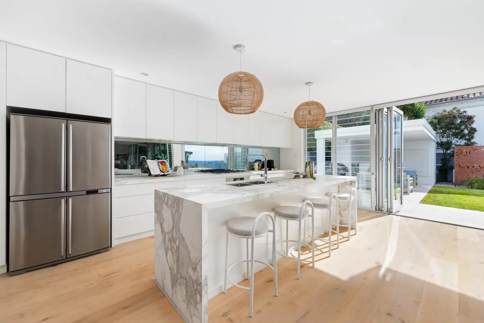 4 Edgecliffe Avenue, South Coogee Sold by Sydney Sotheby's International Realty - image 2