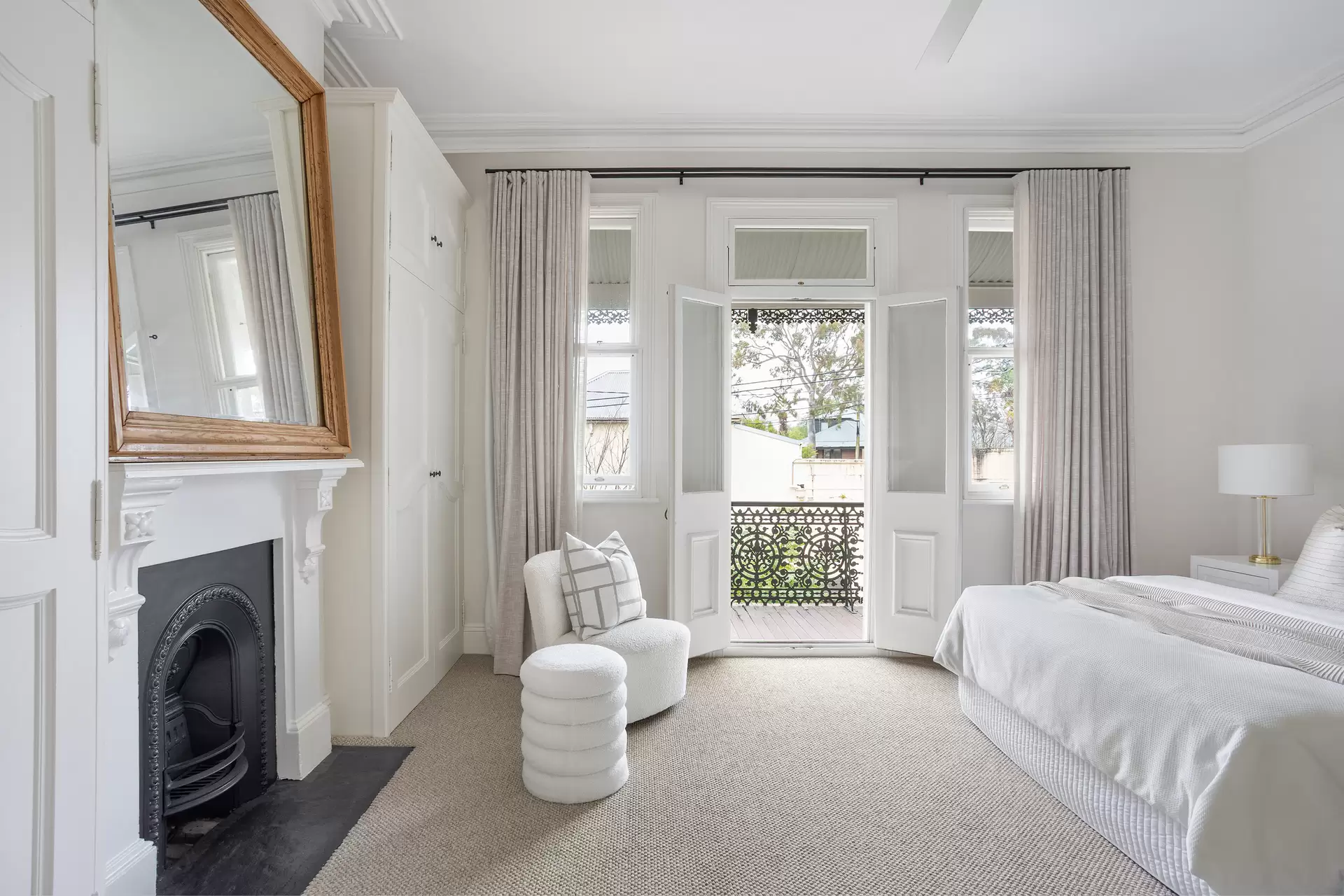 116 Jersey Road, Paddington Sold by Sydney Sotheby's International Realty - image 1