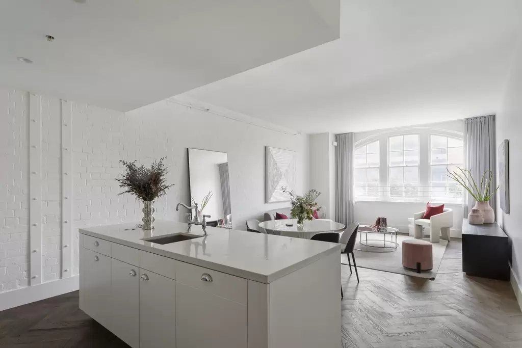 401/117 Kippax Street, Surry Hills Sold by Sydney Sotheby's International Realty