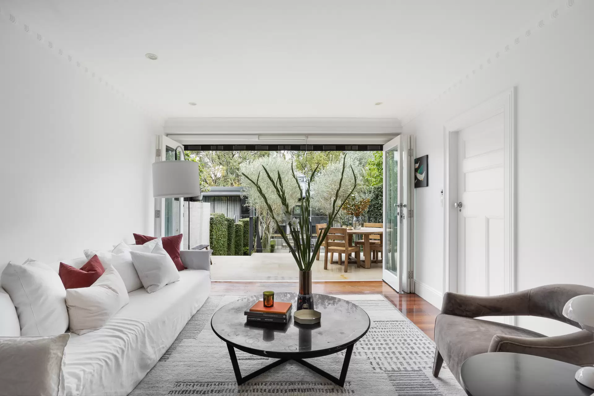 84 Holdsworth Street, Woollahra Sold by Sydney Sotheby's International Realty - image 1