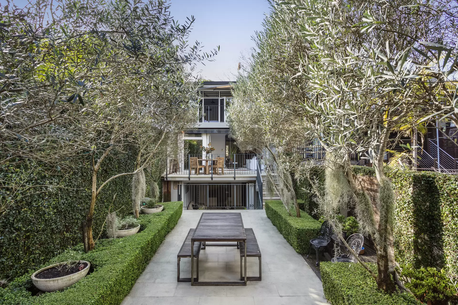 84 Holdsworth Street, Woollahra Sold by Sydney Sotheby's International Realty - image 1