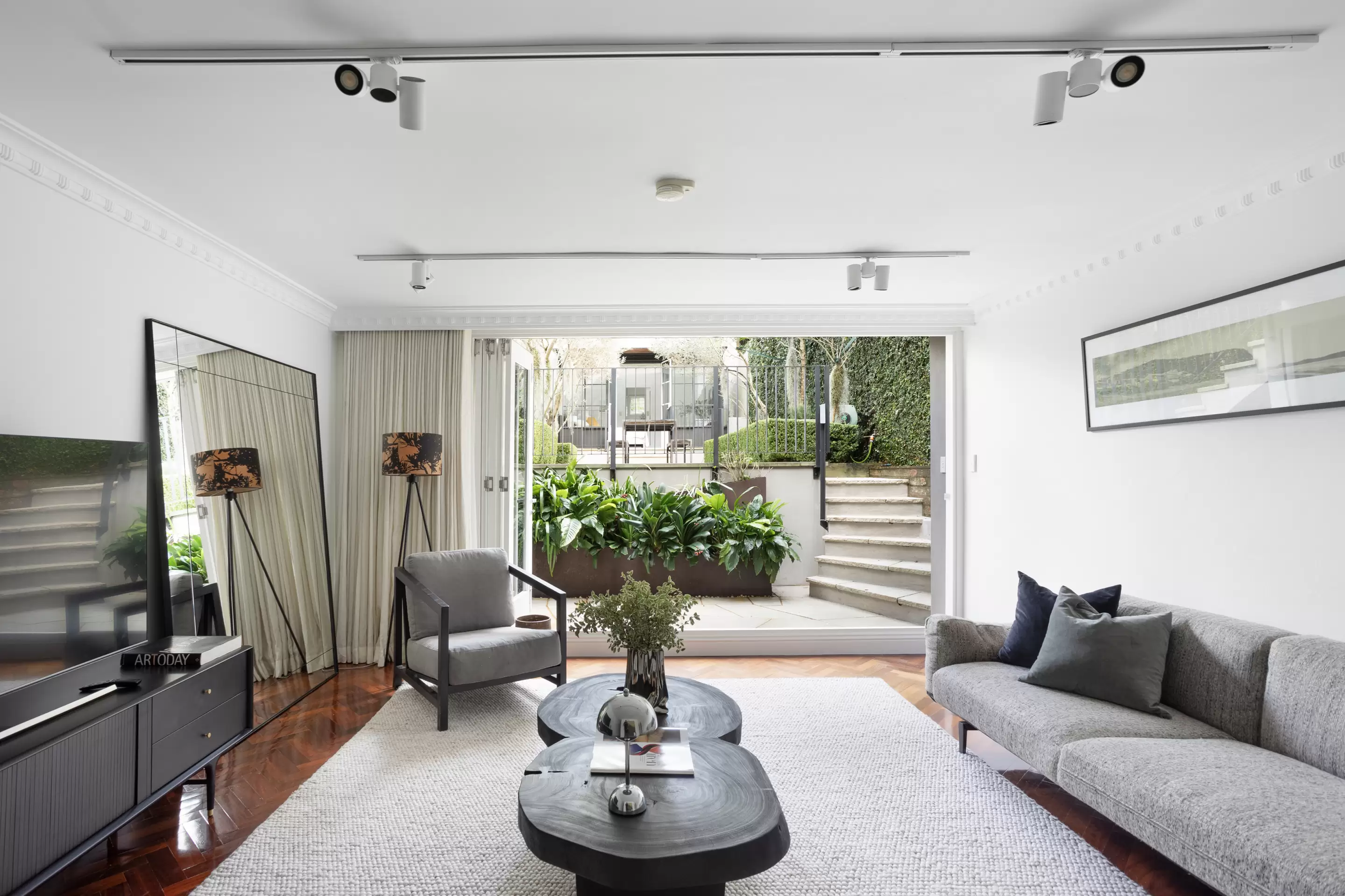 84 Holdsworth Street, Woollahra Sold by Sydney Sotheby's International Realty - image 10