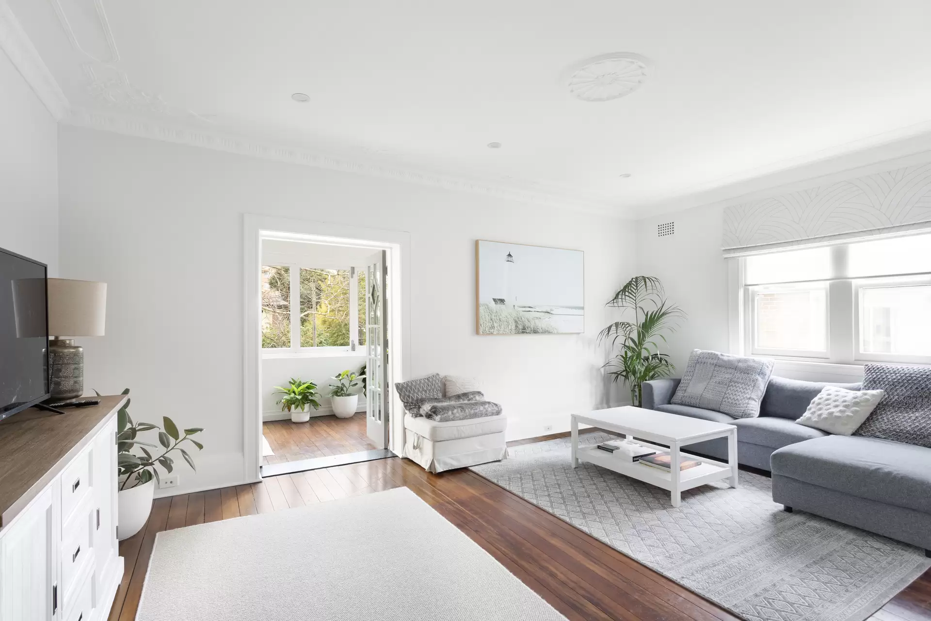 3/6 Fullerton Street, Woollahra Sold by Sydney Sotheby's International Realty - image 1