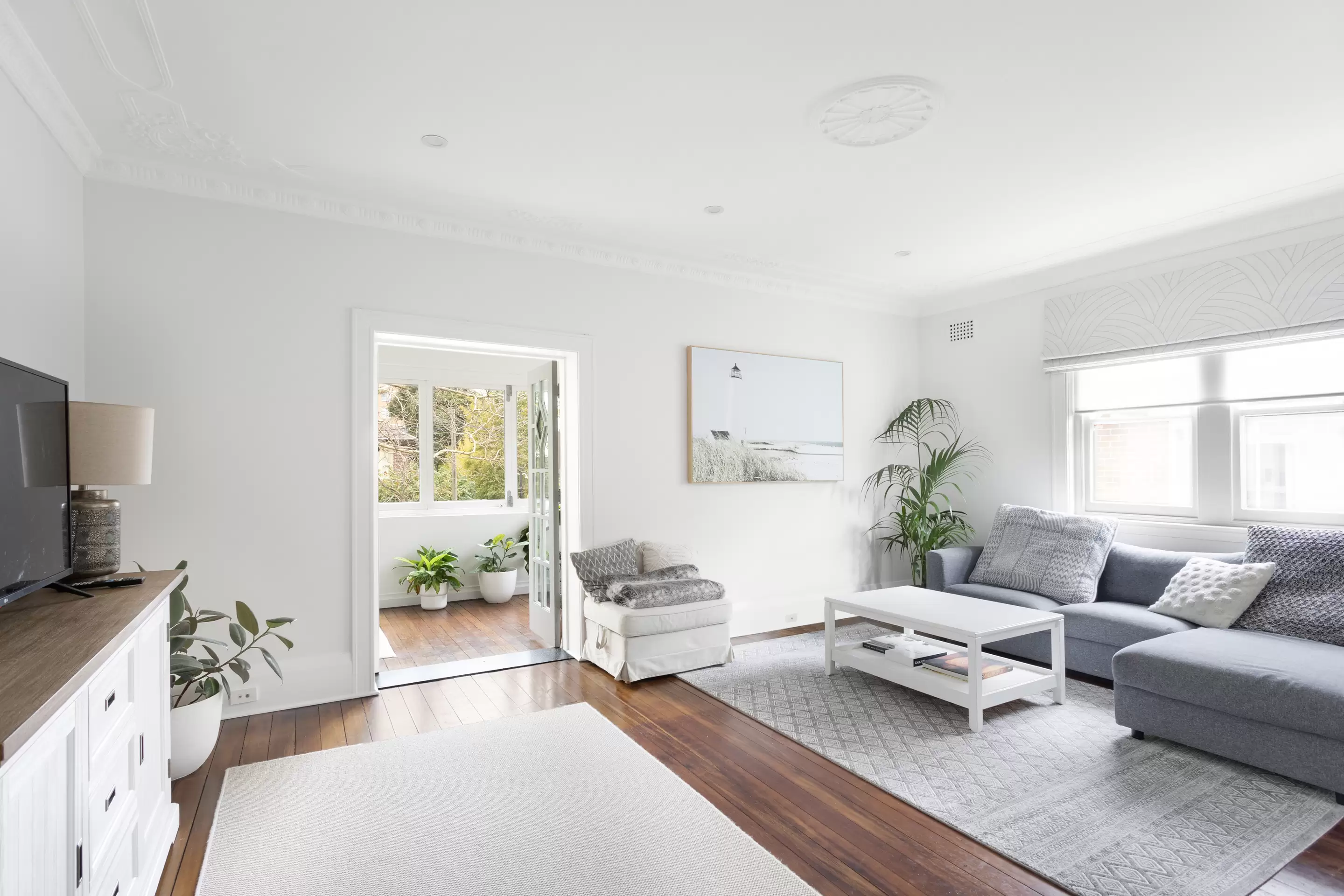 3/6 Fullerton Street, Woollahra Sold by Sydney Sotheby's International Realty - image 3