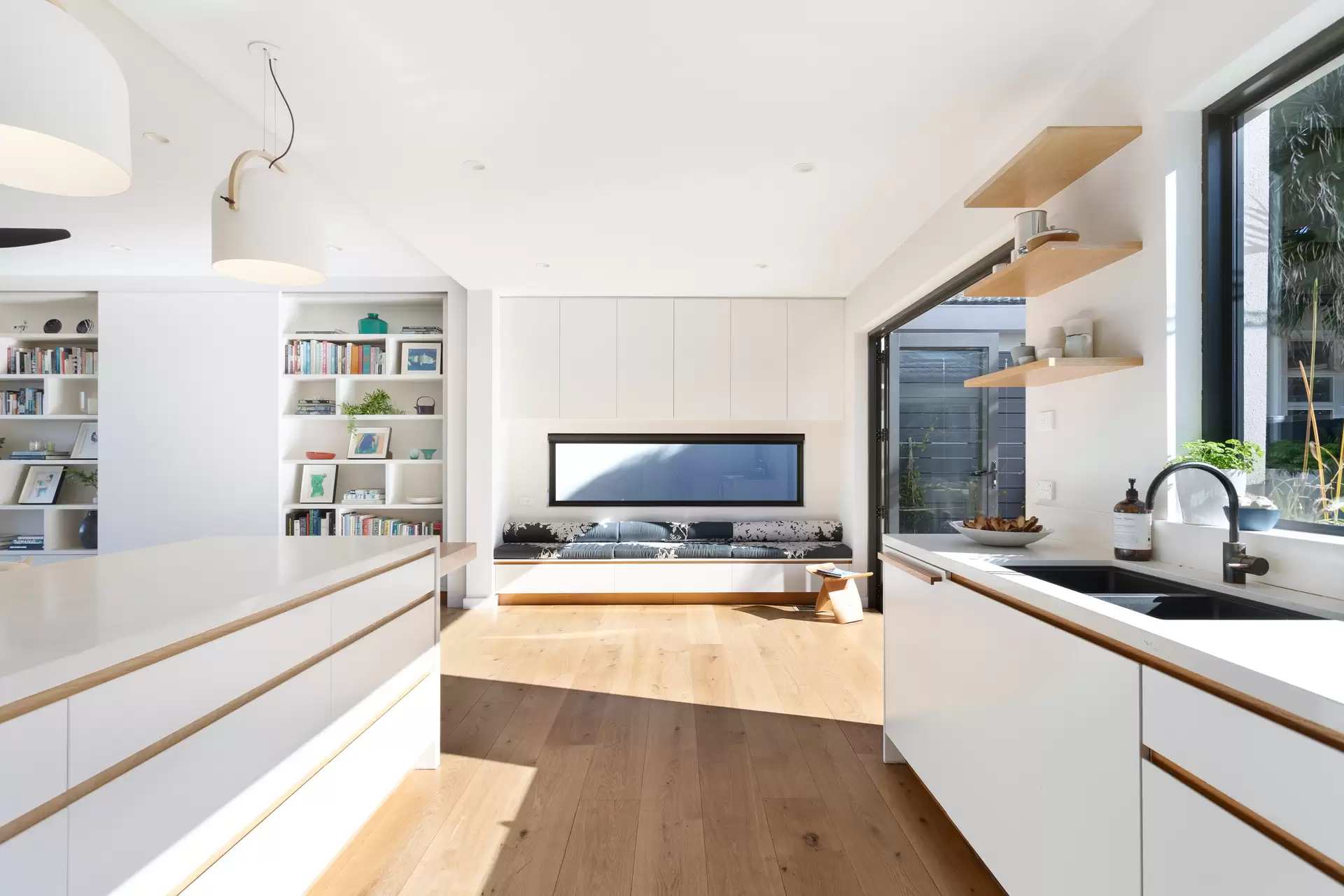 6 Chris Bang Crescent, Vaucluse Sold by Sydney Sotheby's International Realty - image 1