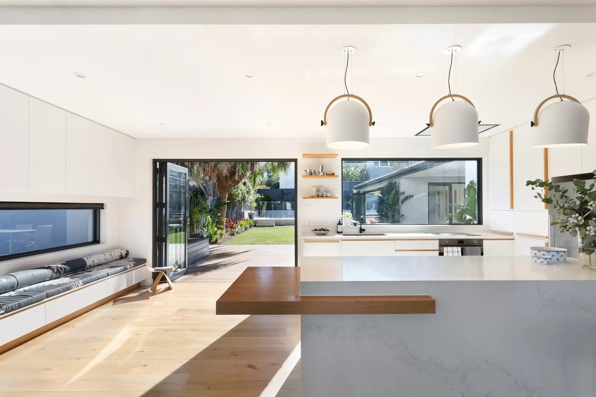 6 Chris Bang Crescent, Vaucluse Sold by Sydney Sotheby's International Realty - image 1