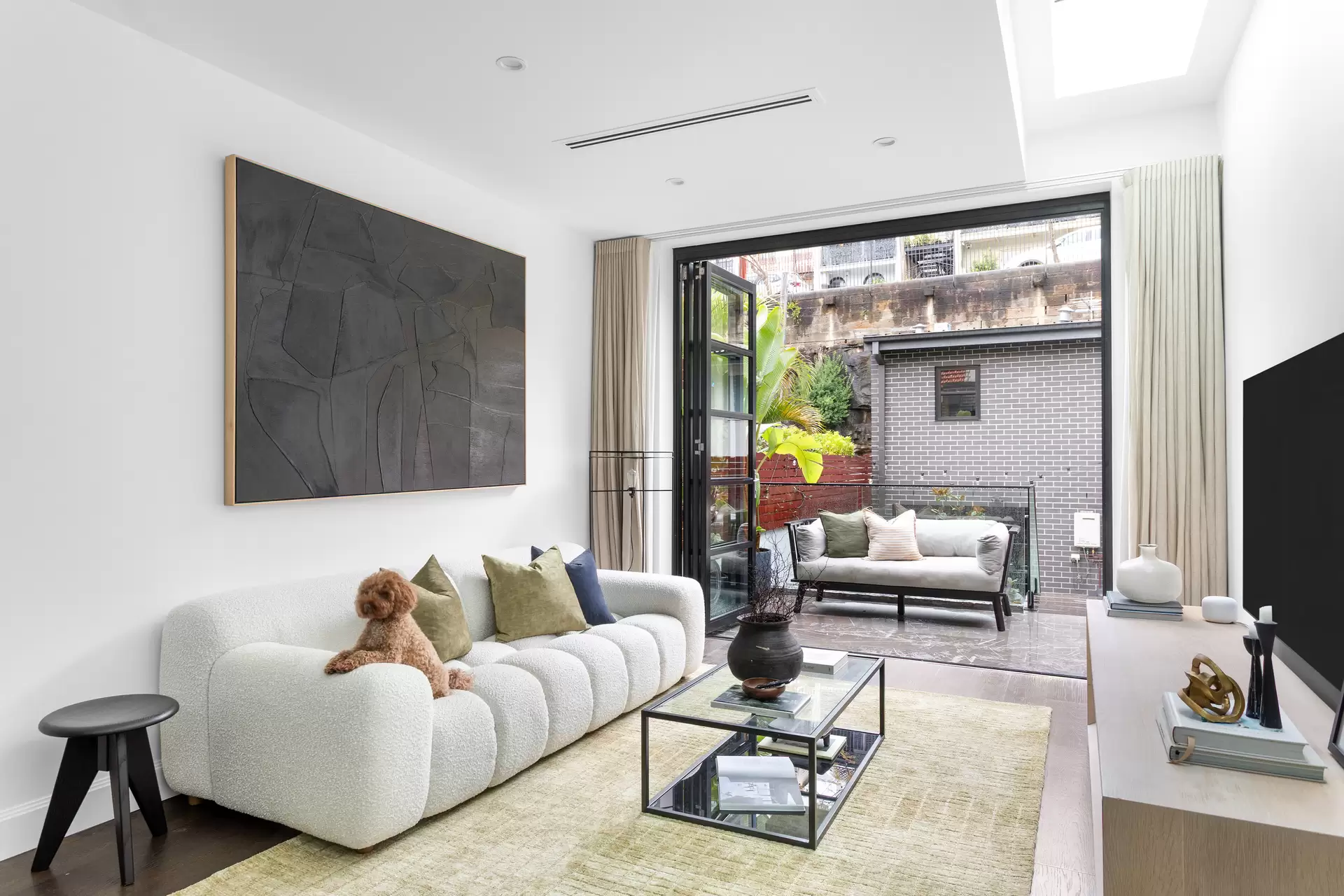 234 Bourke Street, Darlinghurst Sold by Sydney Sotheby's International Realty - image 1