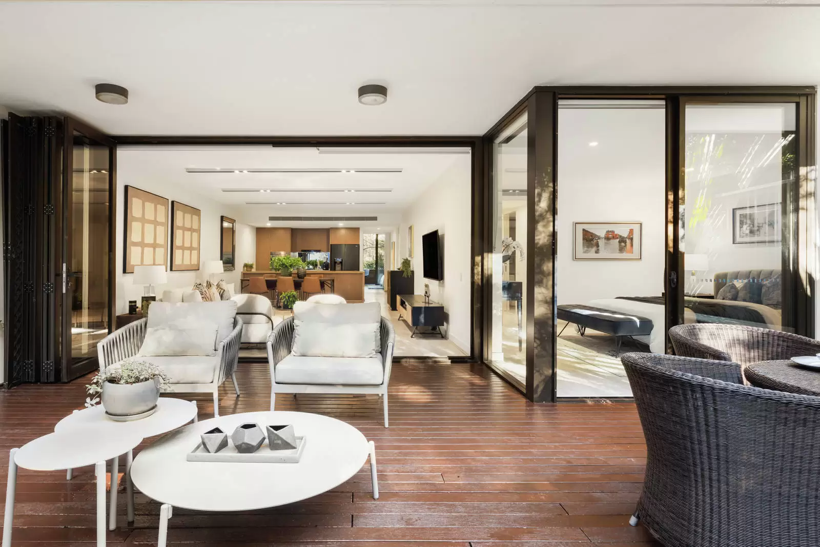 2/8 Nola Road, Roseville Sold by Sydney Sotheby's International Realty - image 7
