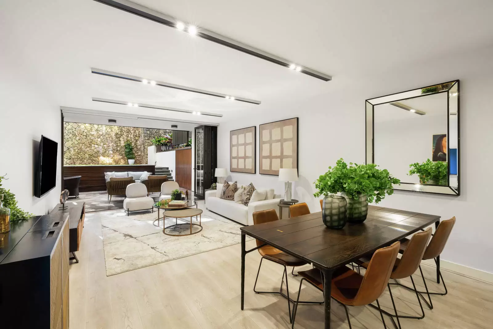 2/8 Nola Road, Roseville Sold by Sydney Sotheby's International Realty - image 1