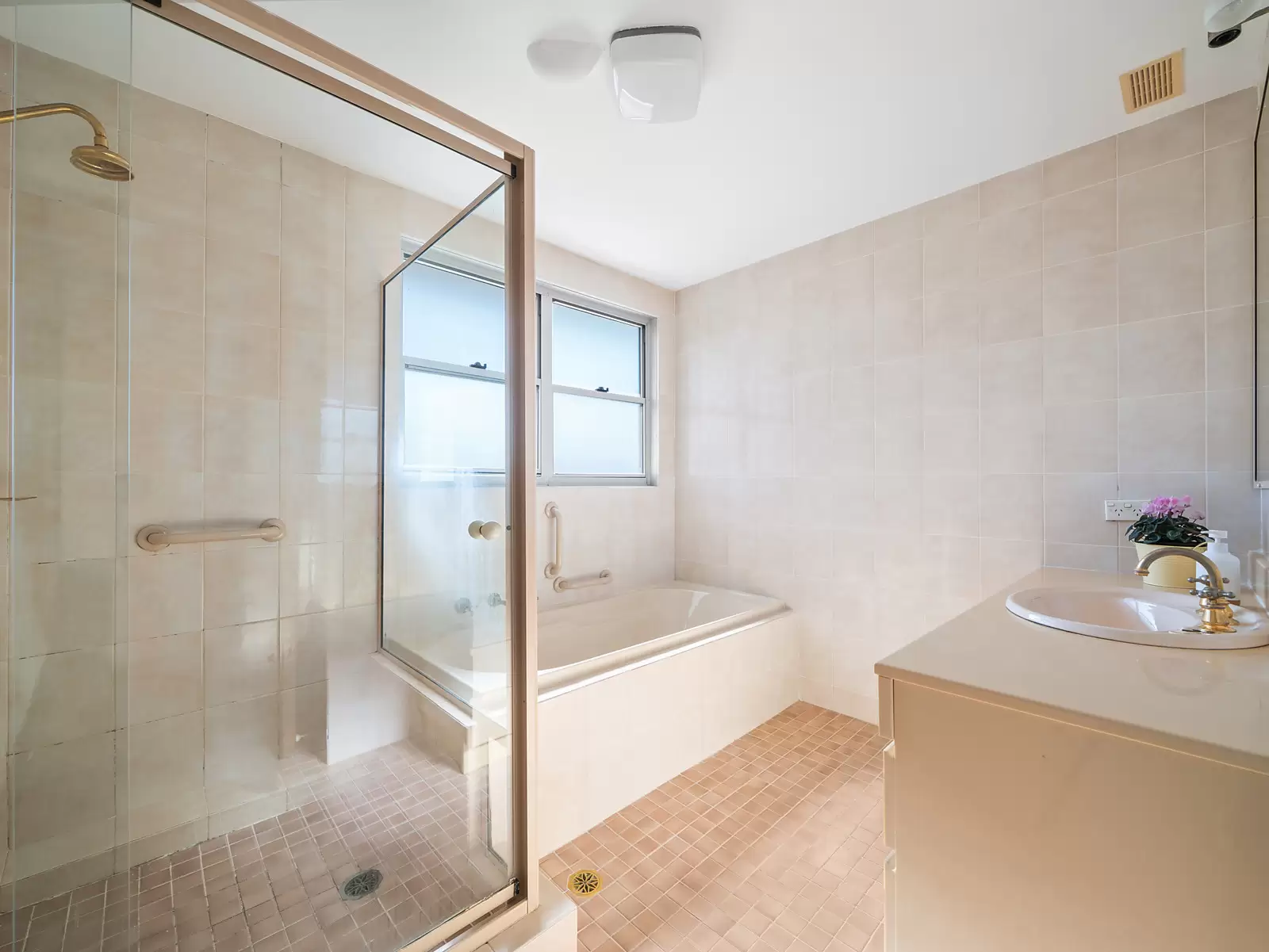 6/24 Birkley Road, Manly Sold by Sydney Sotheby's International Realty - image 11