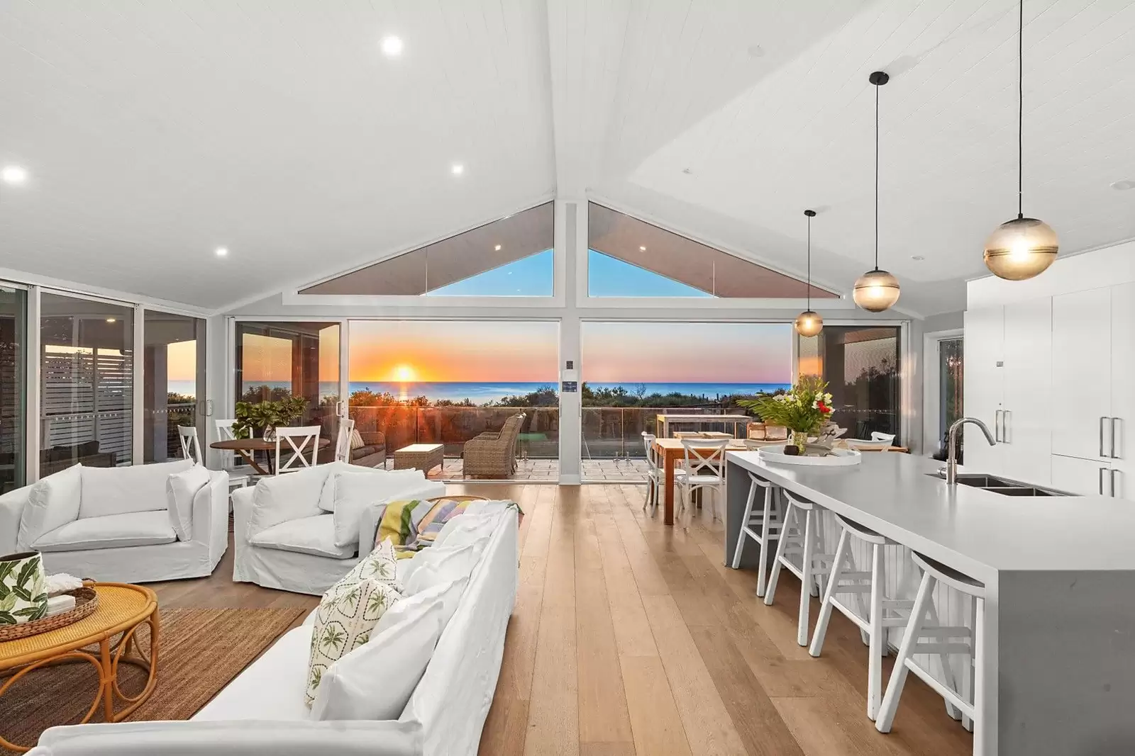 48 Eastbourne Road, Culburra Beach Sold by Sydney Sotheby's International Realty - image 2