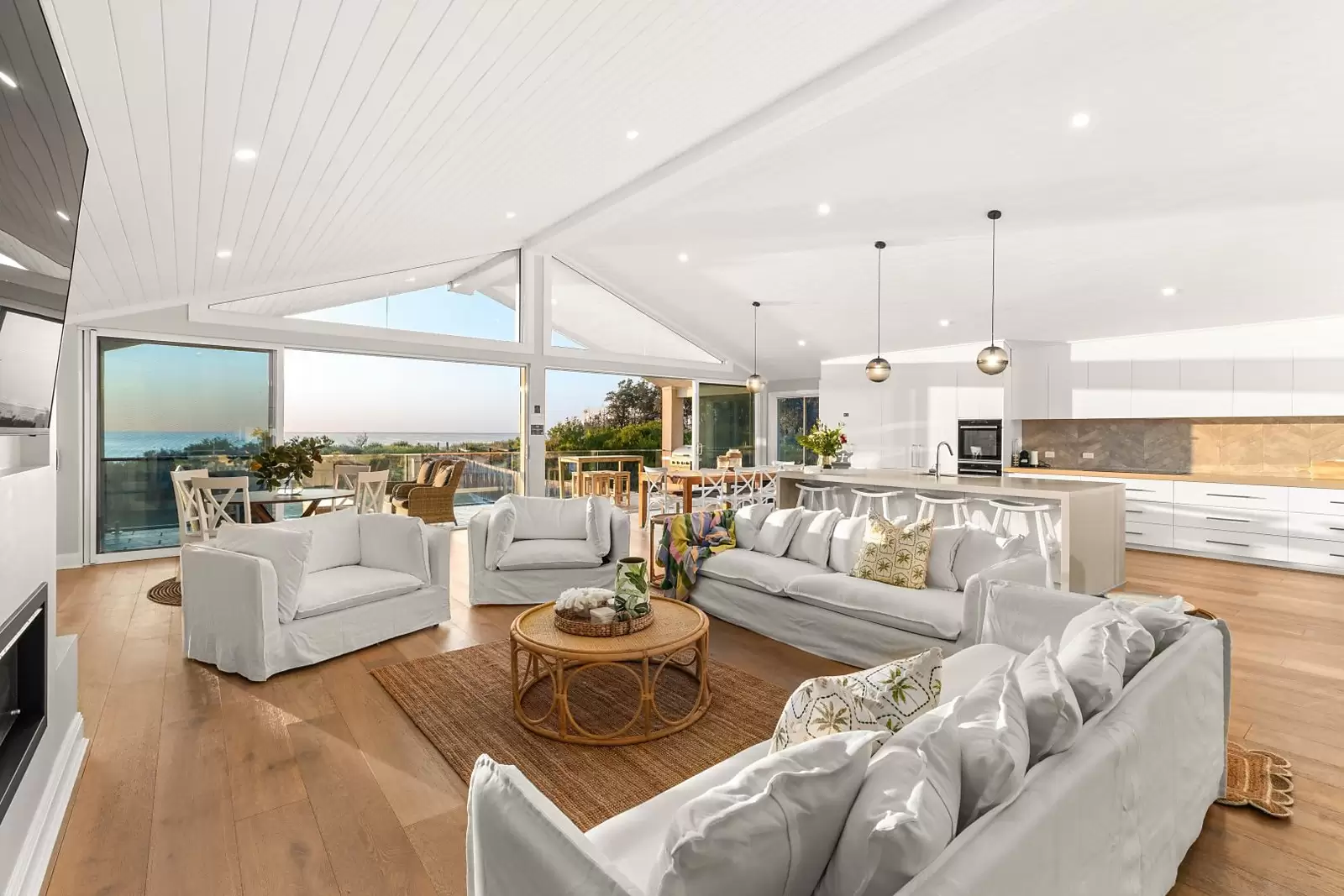 48 Eastbourne Road, Culburra Beach Sold by Sydney Sotheby's International Realty - image 10