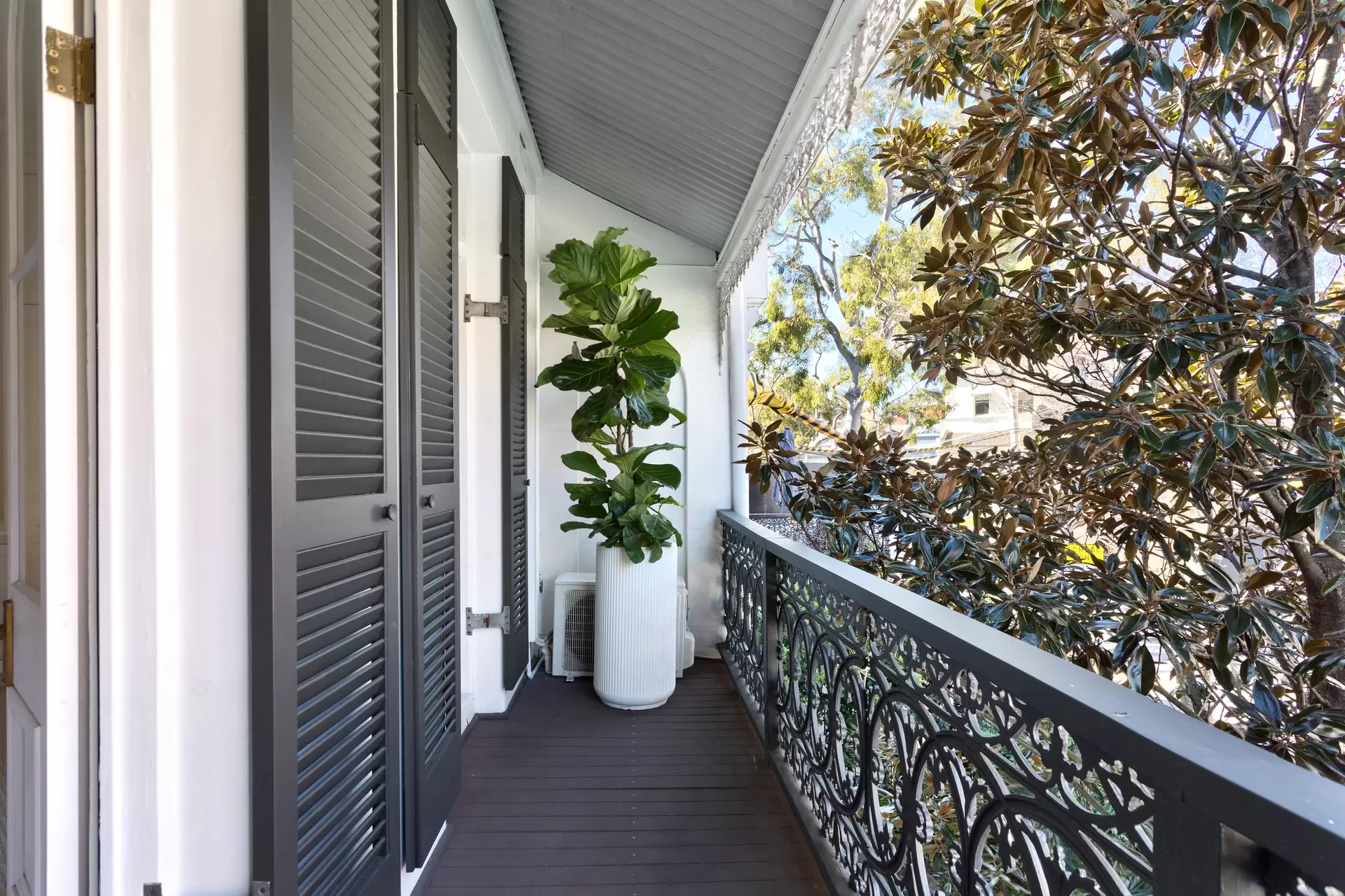 244 Glenmore Road, Paddington Sold by Sydney Sotheby's International Realty - image 1