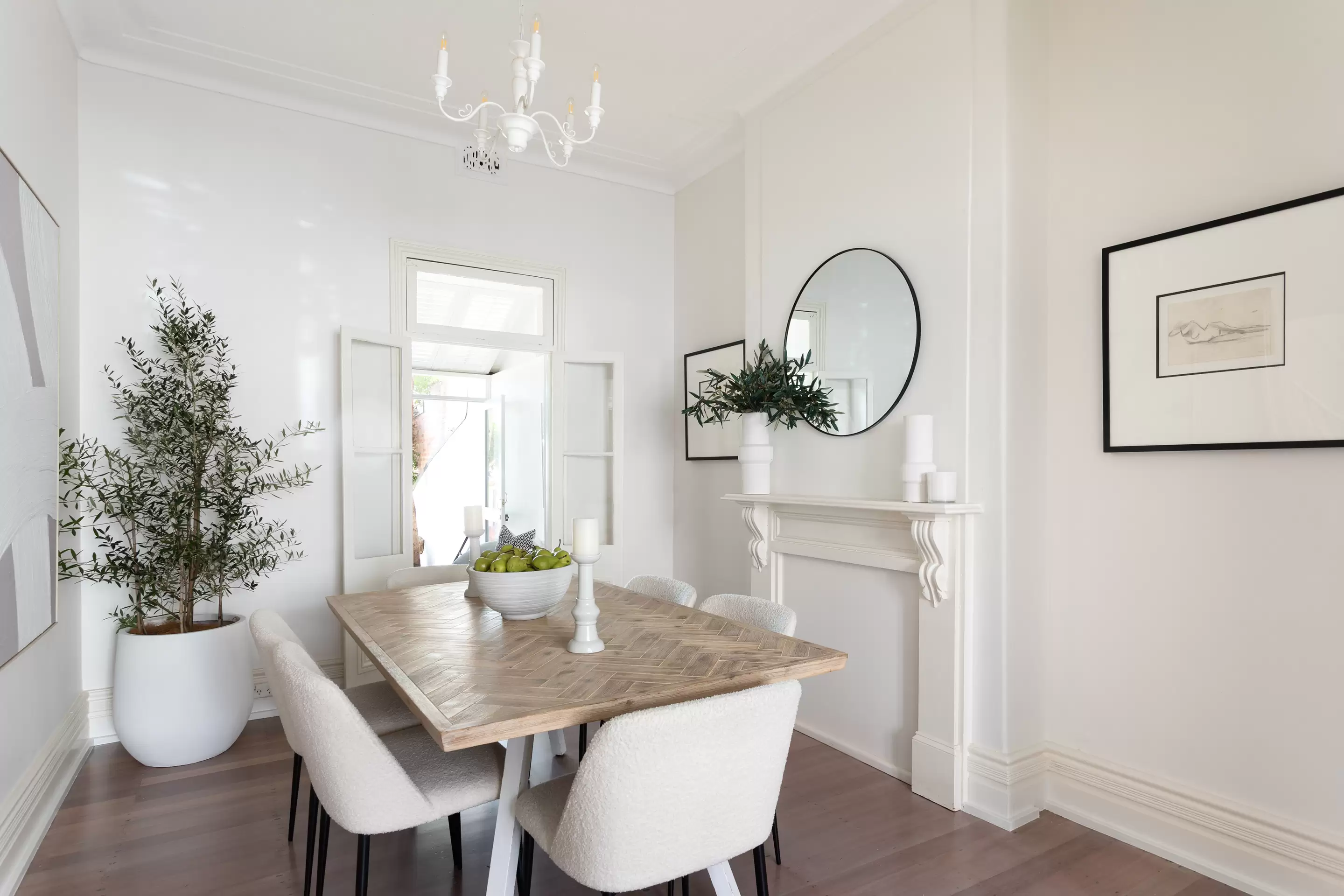 244 Glenmore Road, Paddington Sold by Sydney Sotheby's International Realty - image 5