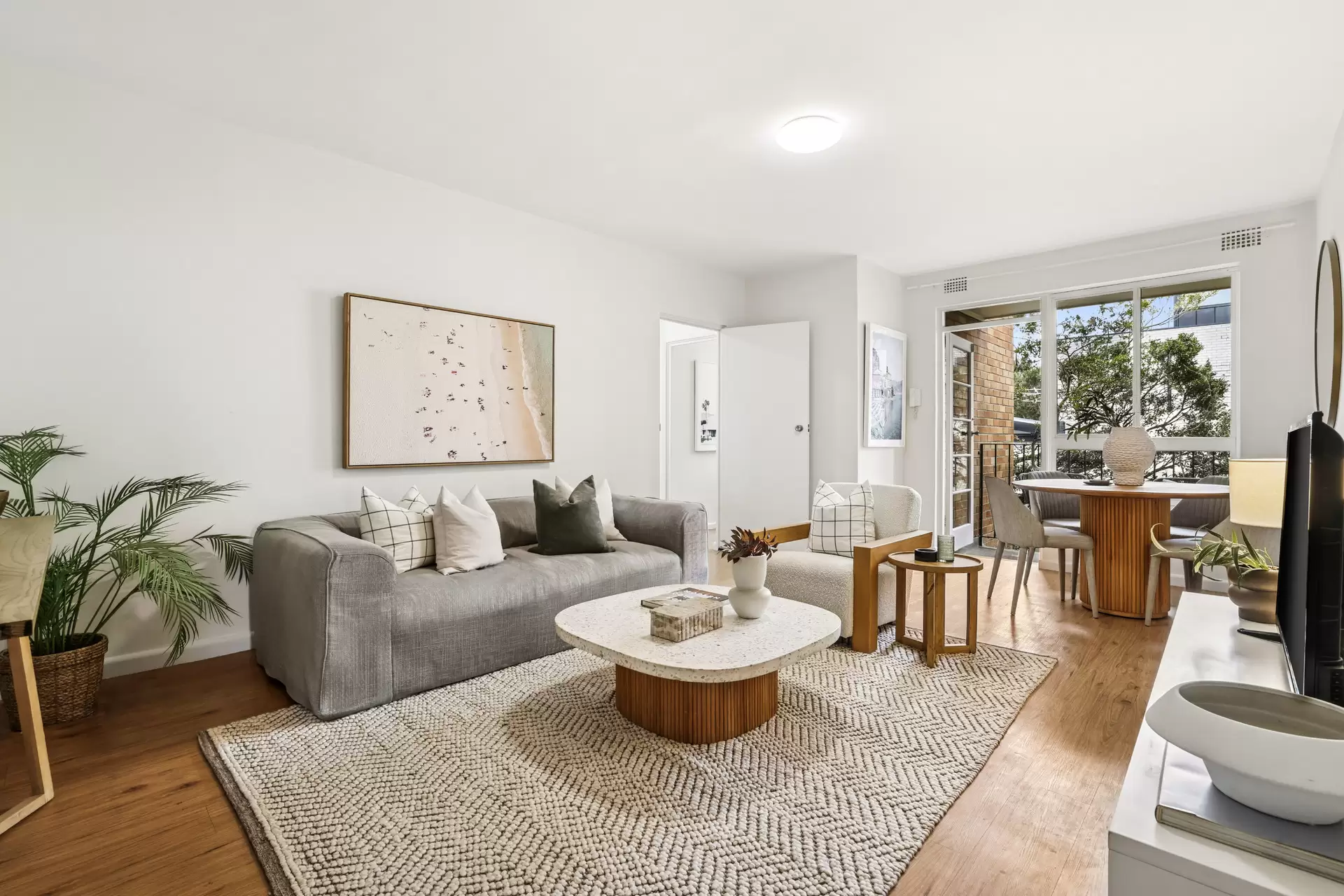 6/98 Fern Street, Randwick Sold by Sydney Sotheby's International Realty - image 1