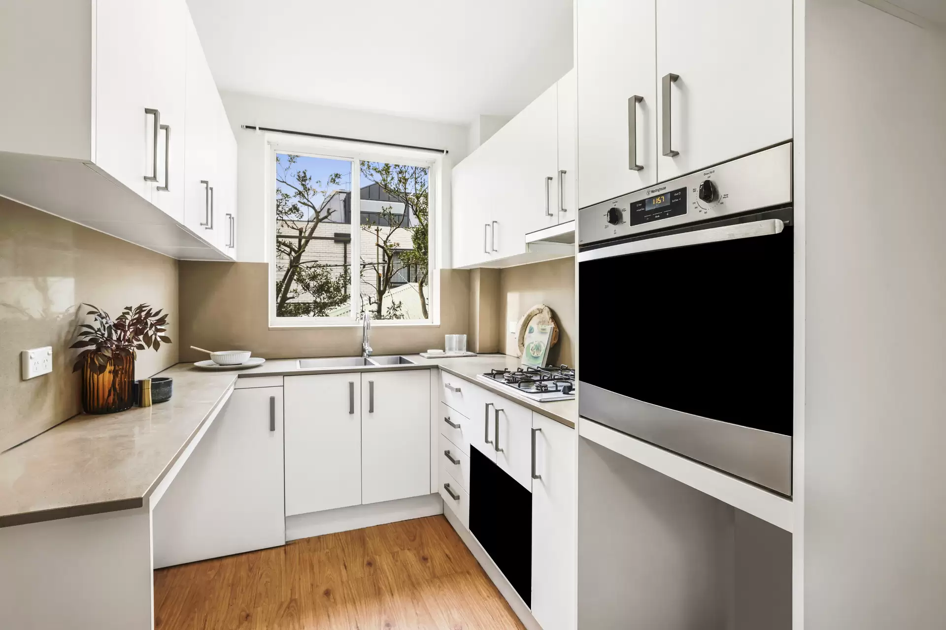 6/98 Fern Street, Randwick Sold by Sydney Sotheby's International Realty - image 5