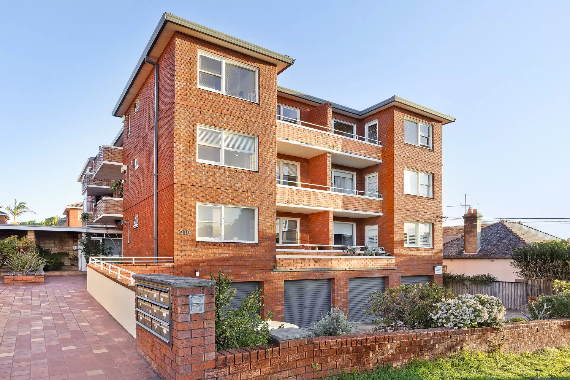 2/219 Darley Road, Randwick Sold by Sydney Sotheby's International Realty - image 1