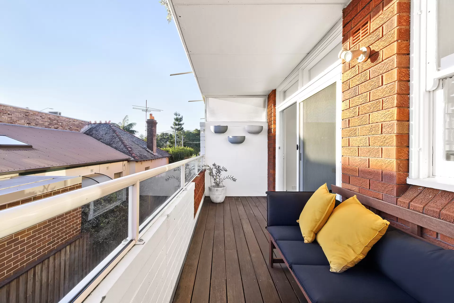 2/219 Darley Road, Randwick Sold by Sydney Sotheby's International Realty - image 1