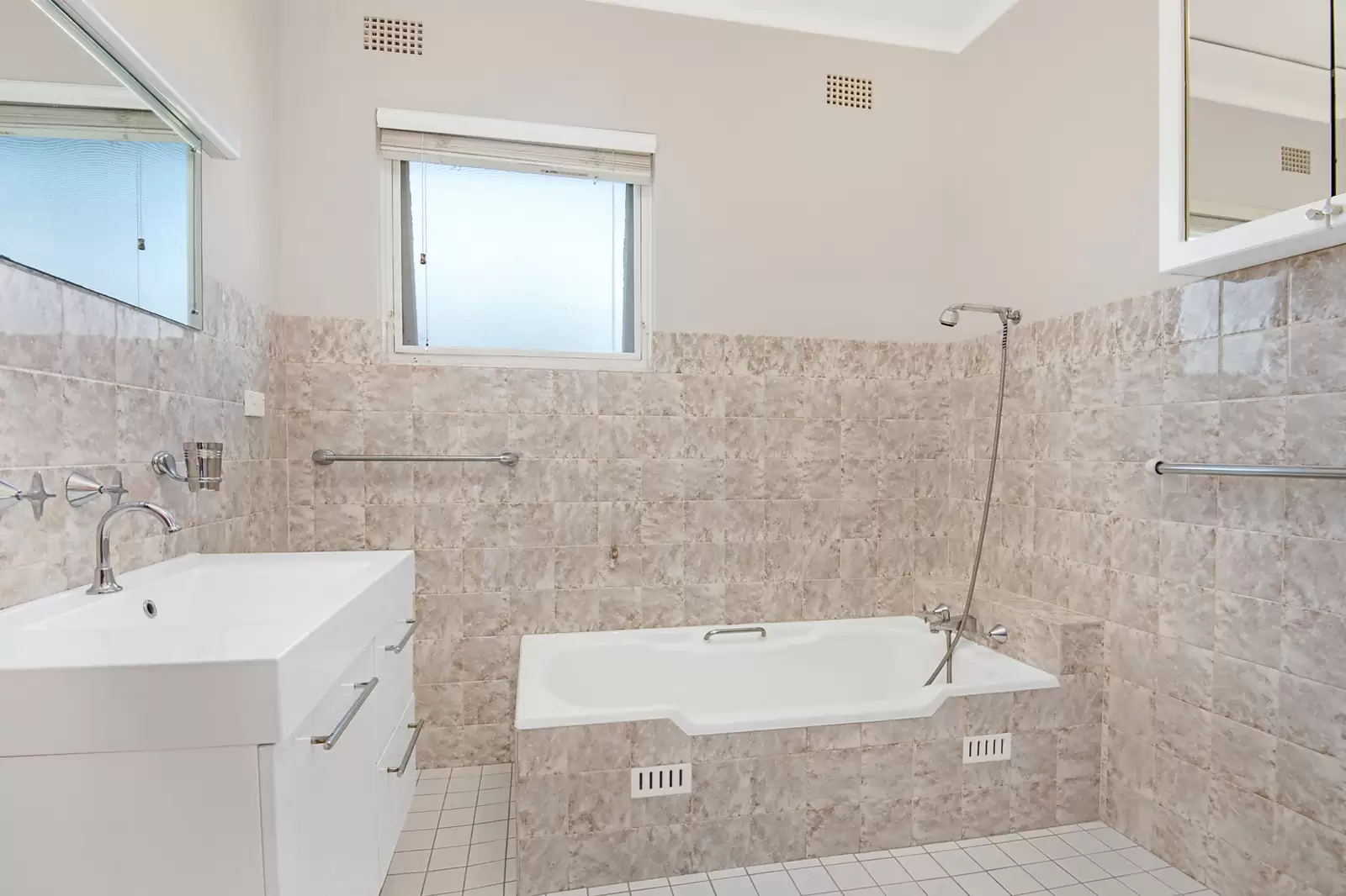 23a Schofield Avenue, Earlwood Sold by Sydney Sotheby's International Realty - image 12
