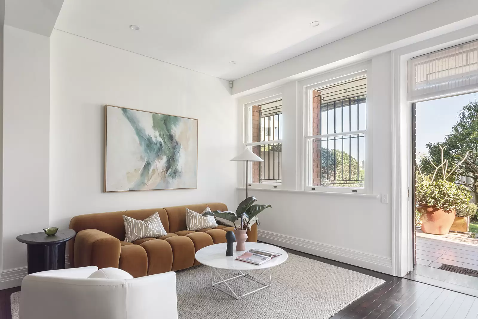 2/10 St Mervyns Avenue, Point Piper Sold by Sydney Sotheby's International Realty - image 6