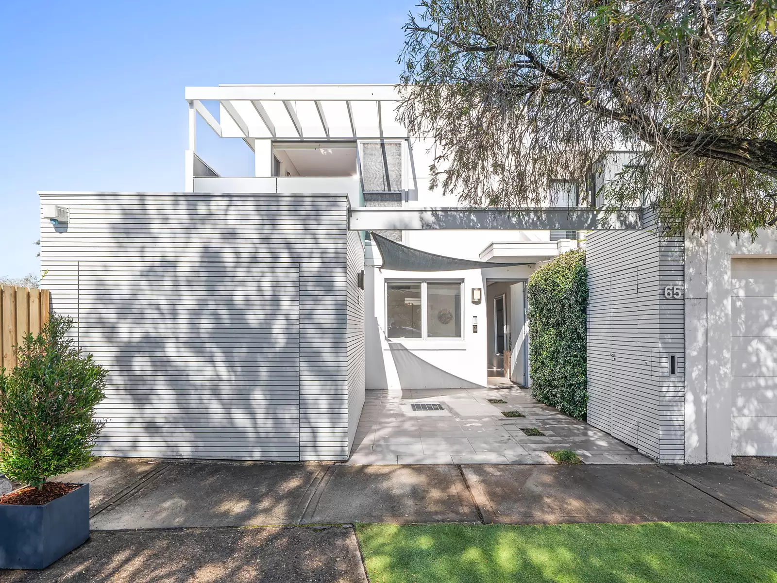 65 Gilgandra Road, North Bondi Sold by Sydney Sotheby's International Realty - image 3