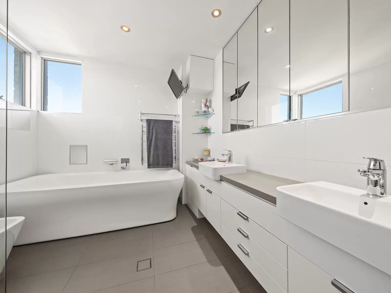 65 Gilgandra Road, North Bondi Sold by Sydney Sotheby's International Realty - image 14