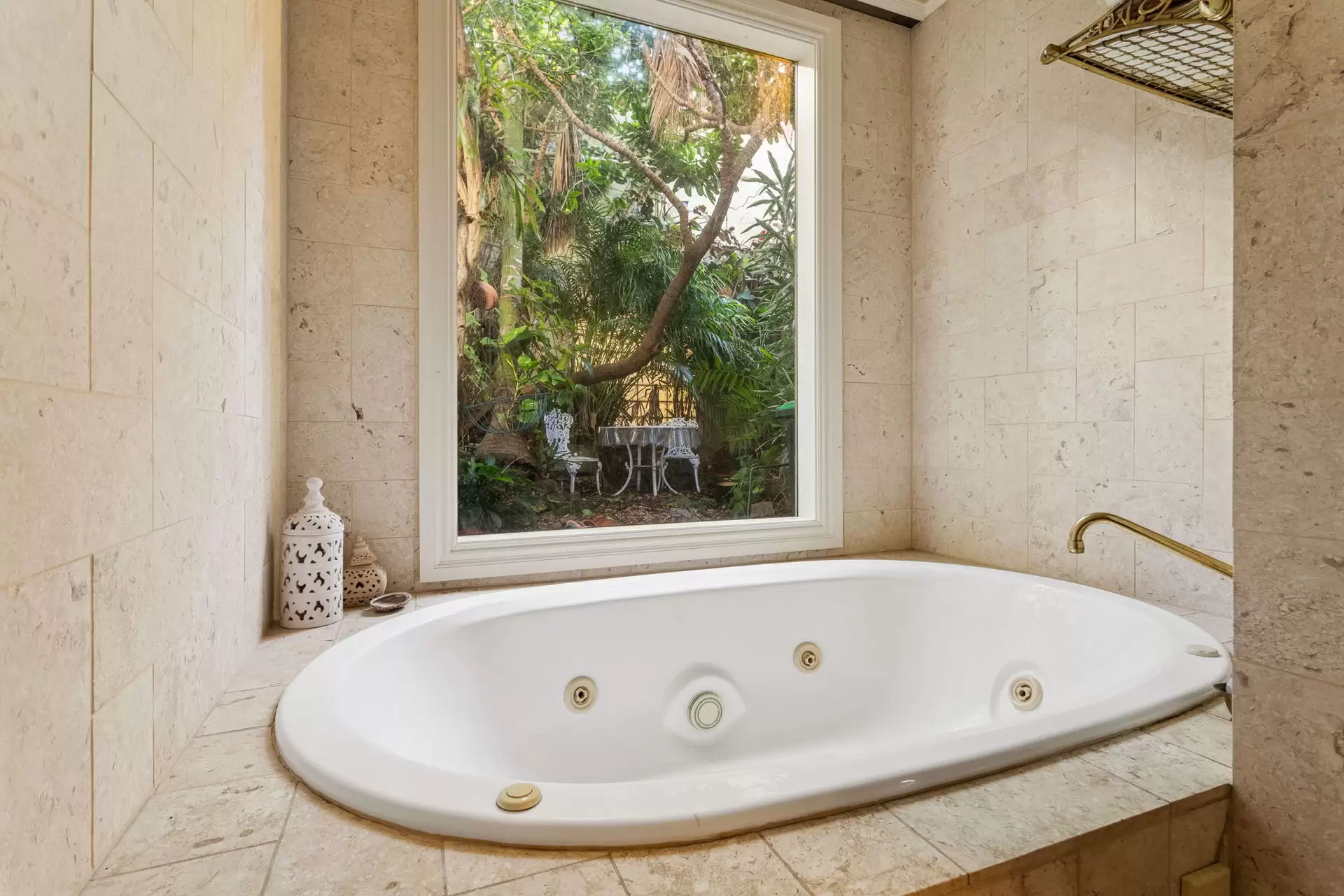 26 Belvoir Street, Surry Hills Sold by Sydney Sotheby's International Realty - image 6