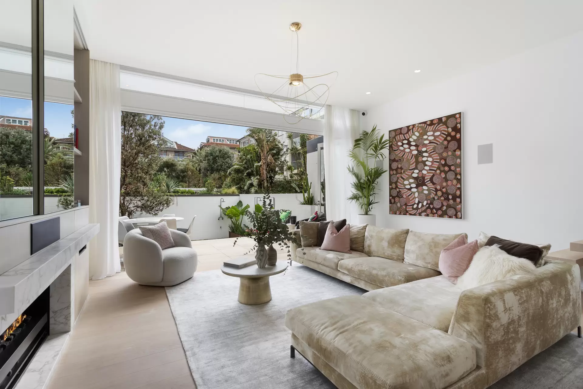 3 Dellview Street, Tamarama Sold by Sydney Sotheby's International Realty - image 2