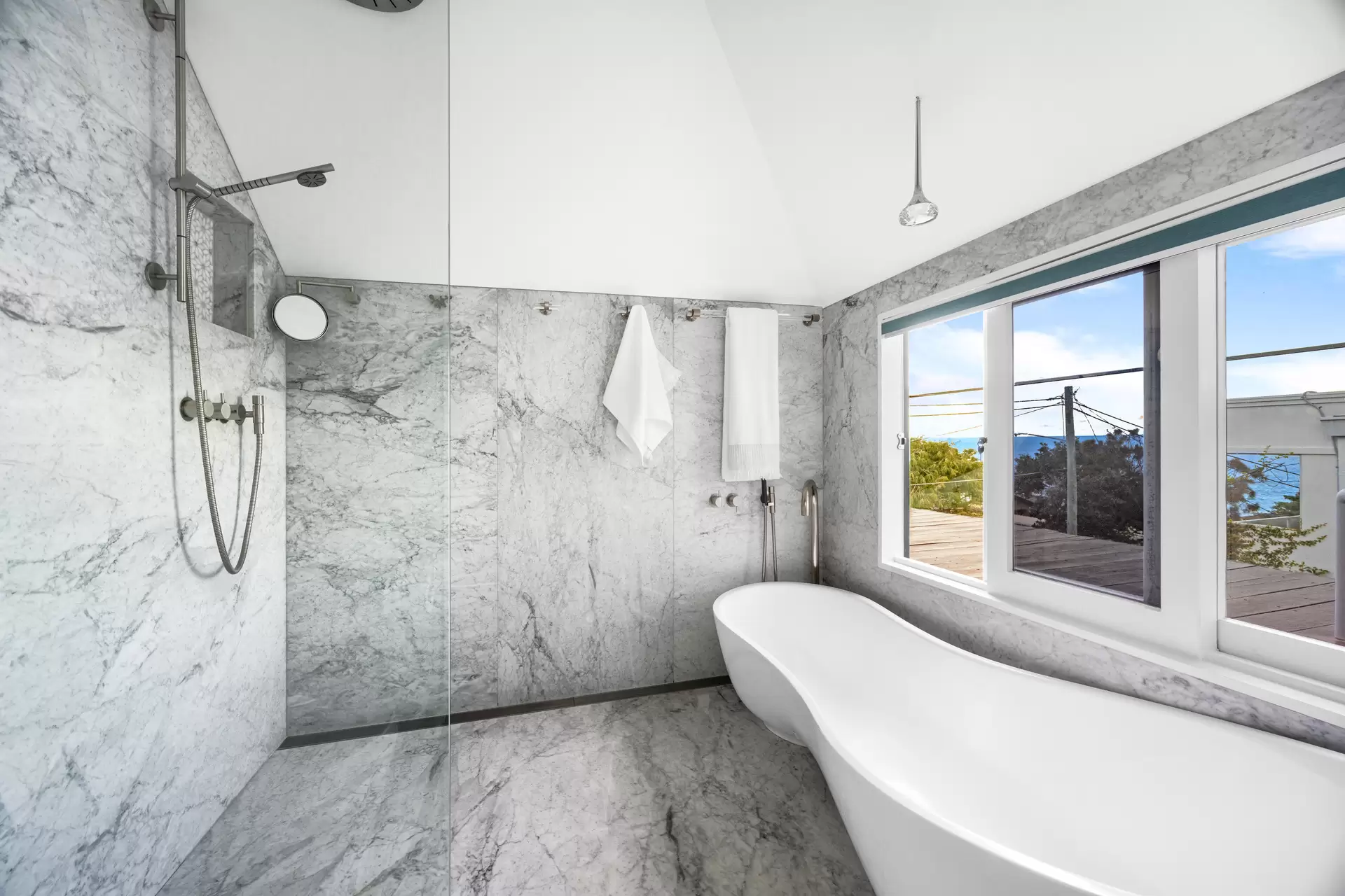 3 Dellview Street, Tamarama Sold by Sydney Sotheby's International Realty - image 20