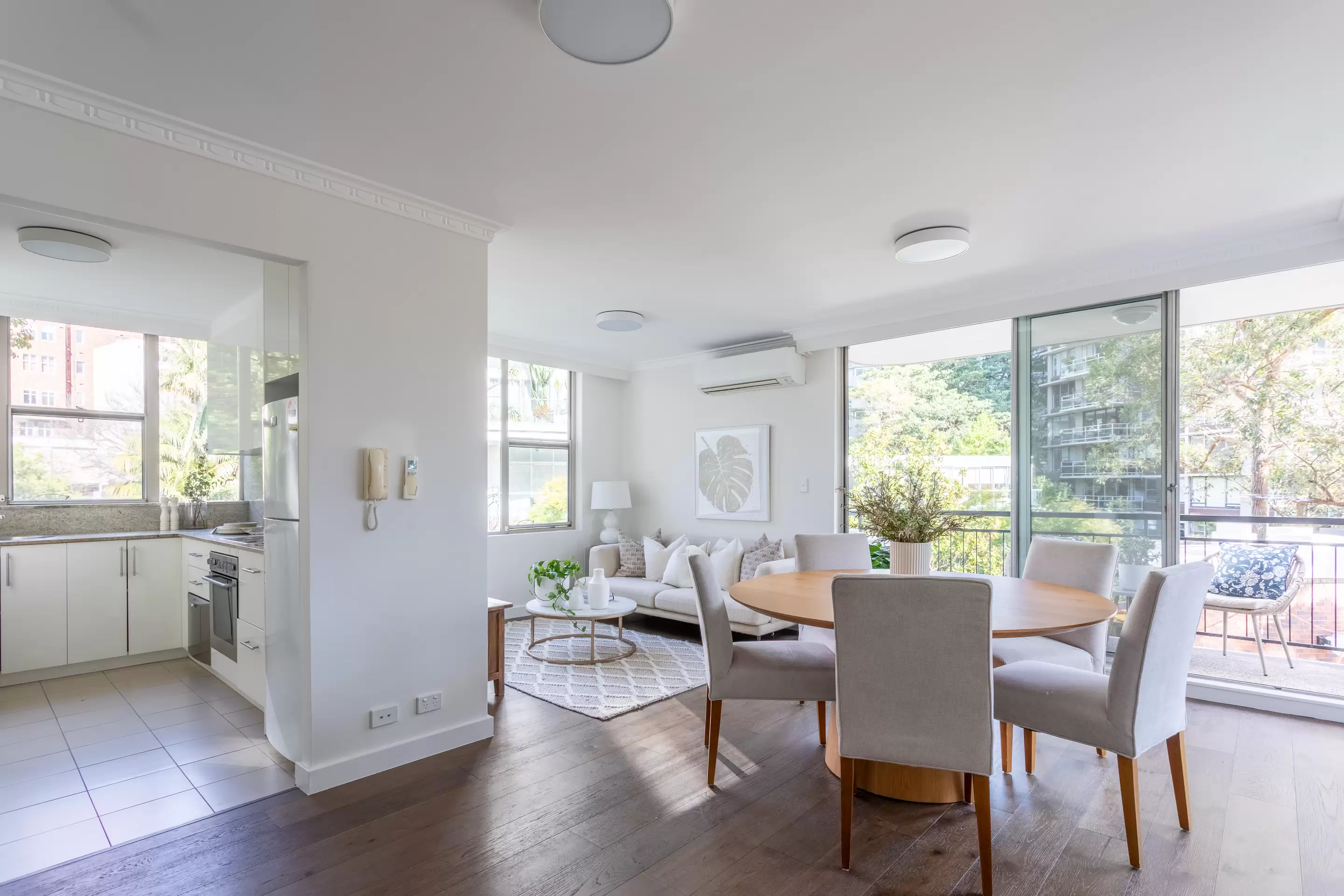 5F/20-22 Onslow Avenue, Elizabeth Bay Sold by Sydney Sotheby's International Realty - image 1
