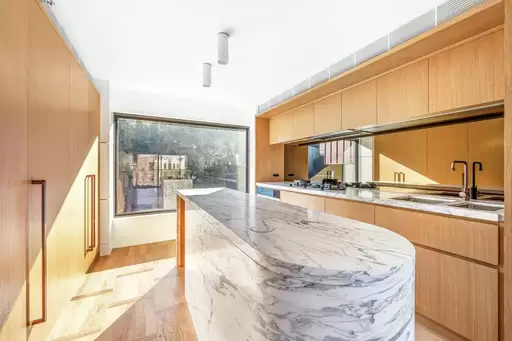204/38C Cumberland Street, The Rocks Leased by Sydney Sotheby's International Realty