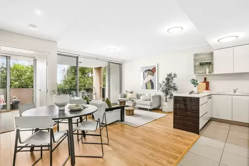 29/42-48 Waverley Street, Bondi Junction Sold by Sydney Sotheby's International Realty