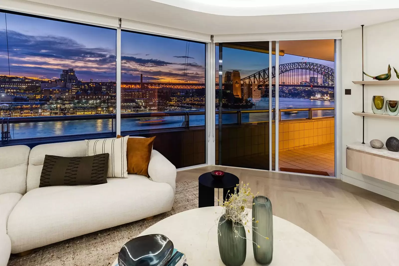 98/1 Macquarie Street, Sydney Sold by Sydney Sotheby's International Realty - image 7