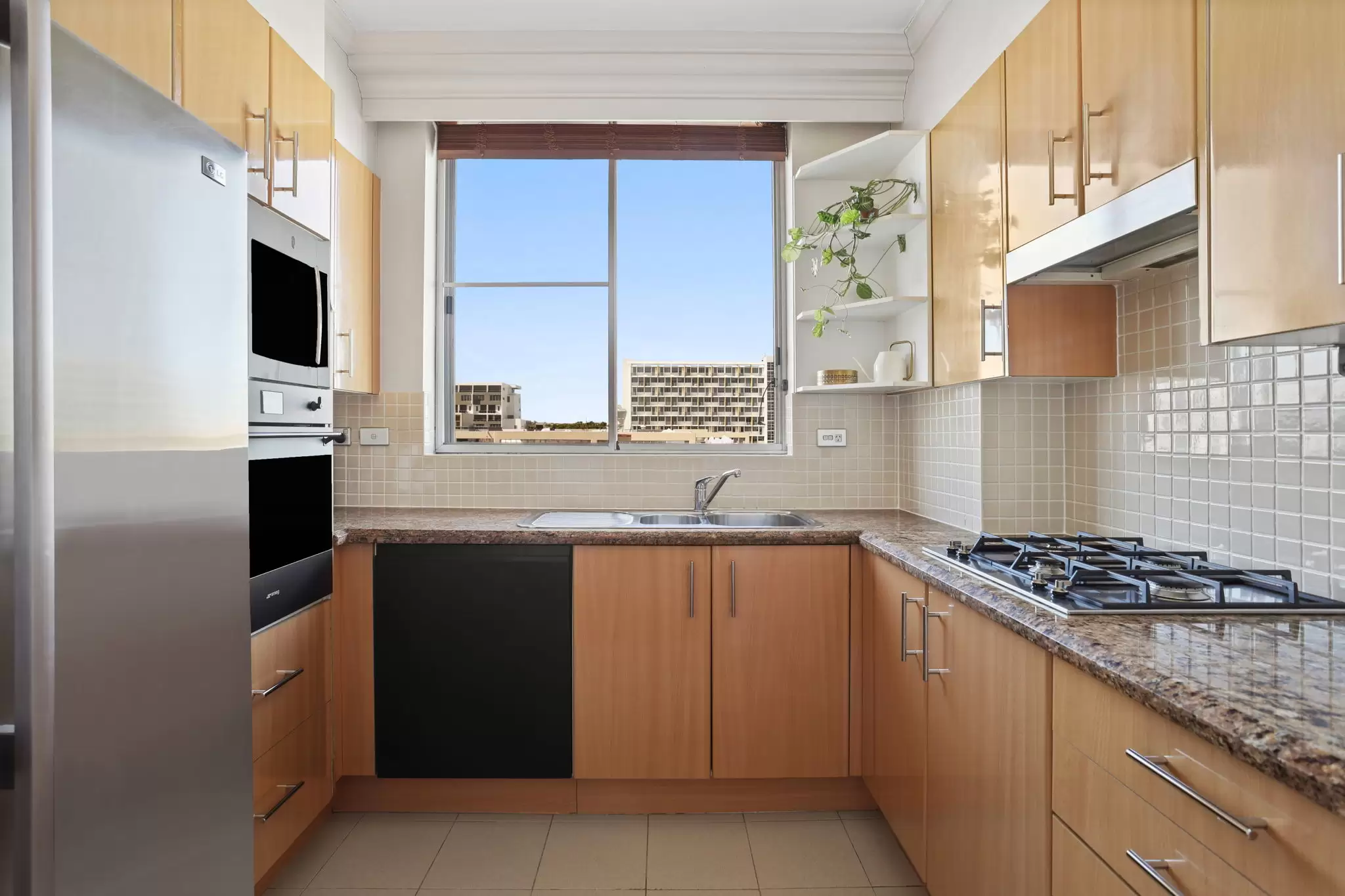 48/7 Crystal Street, Waterloo Sold by Sydney Sotheby's International Realty - image 4