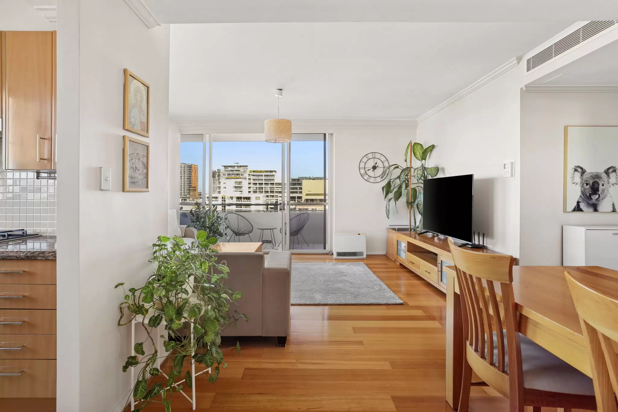 48/7 Crystal Street, Waterloo Sold by Sydney Sotheby's International Realty - image 3