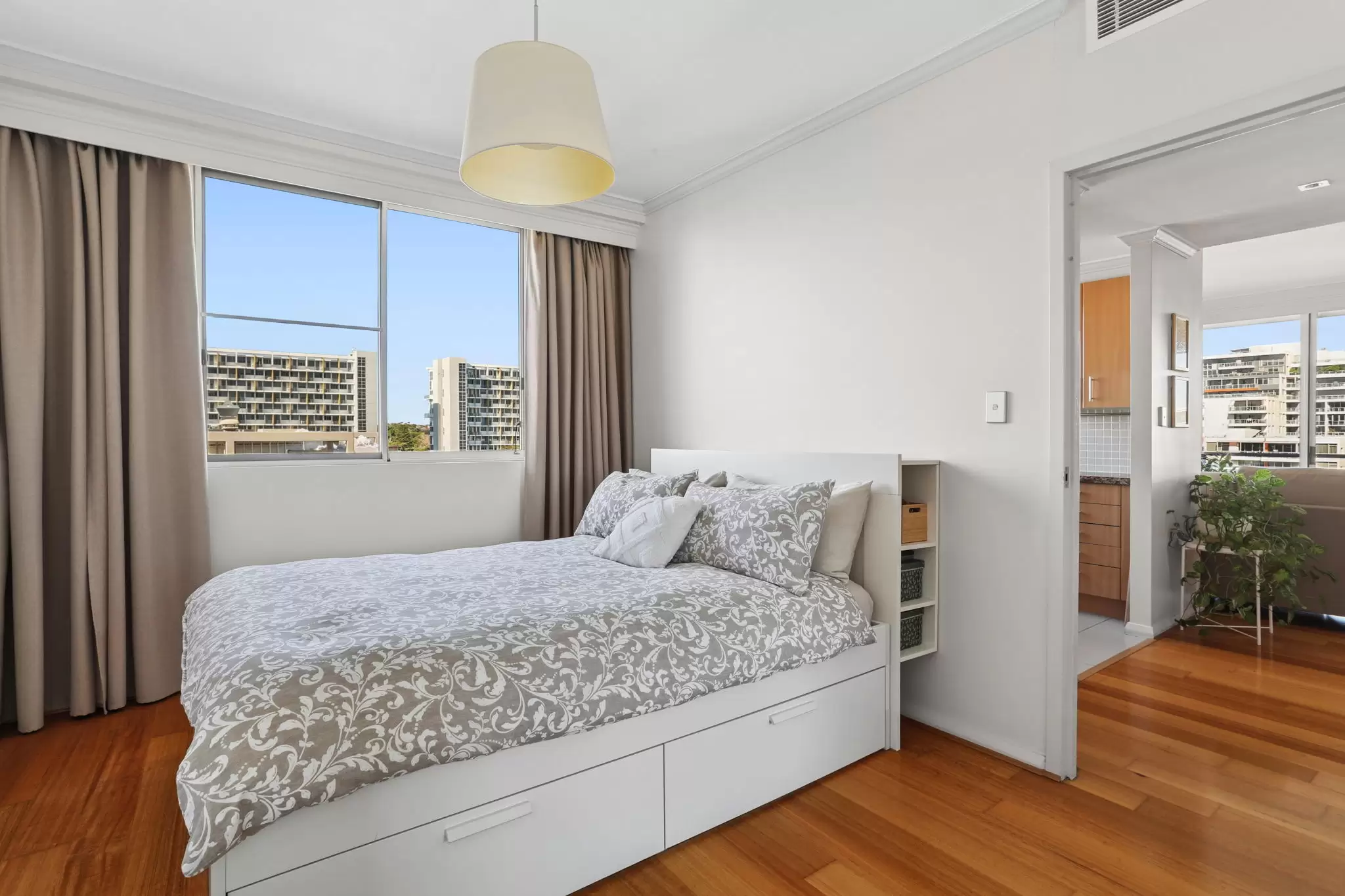 48/7 Crystal Street, Waterloo Sold by Sydney Sotheby's International Realty - image 5