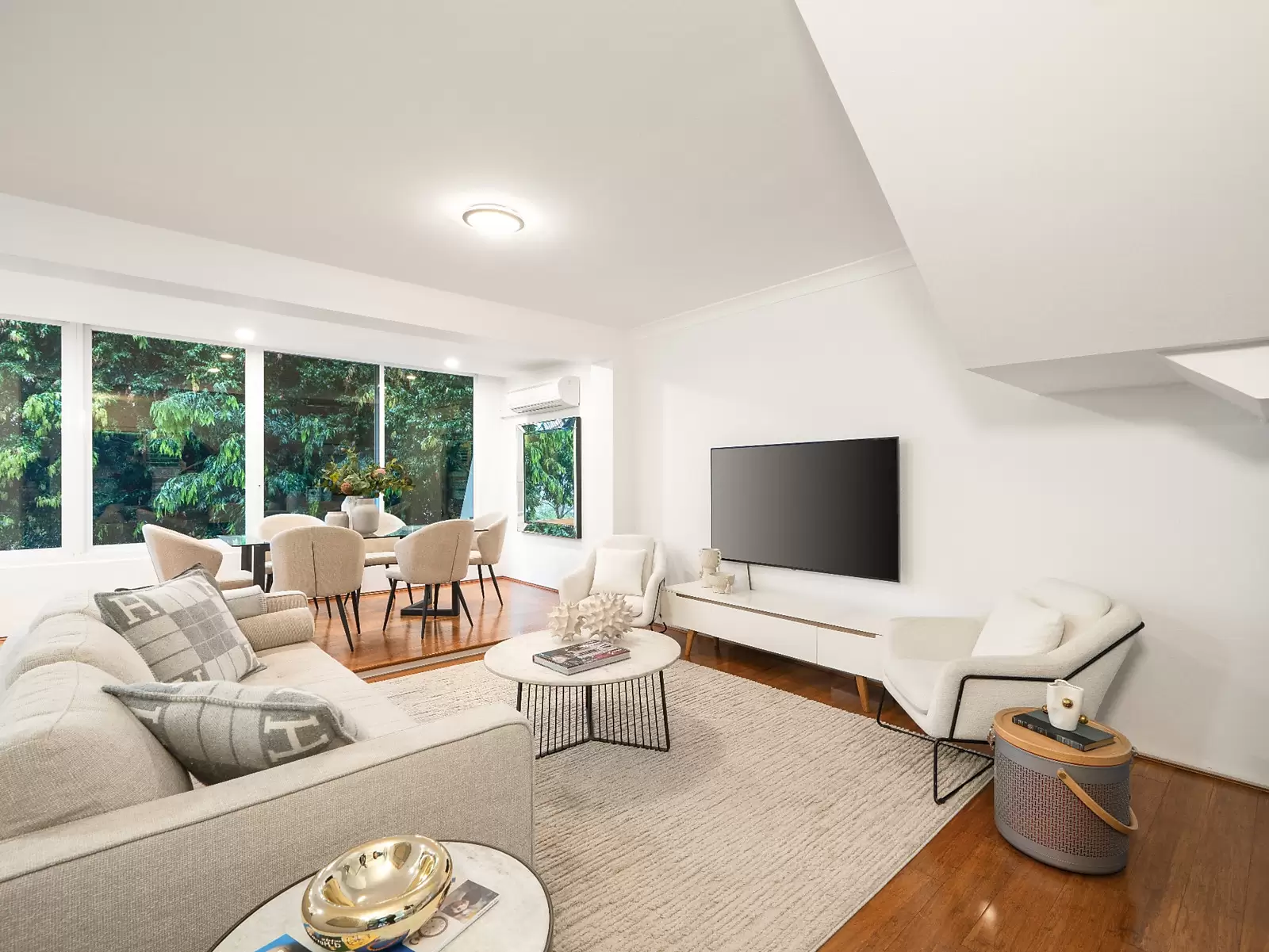 11/317 Edgecliff Road, Woollahra Sold by Sydney Sotheby's International Realty - image 3