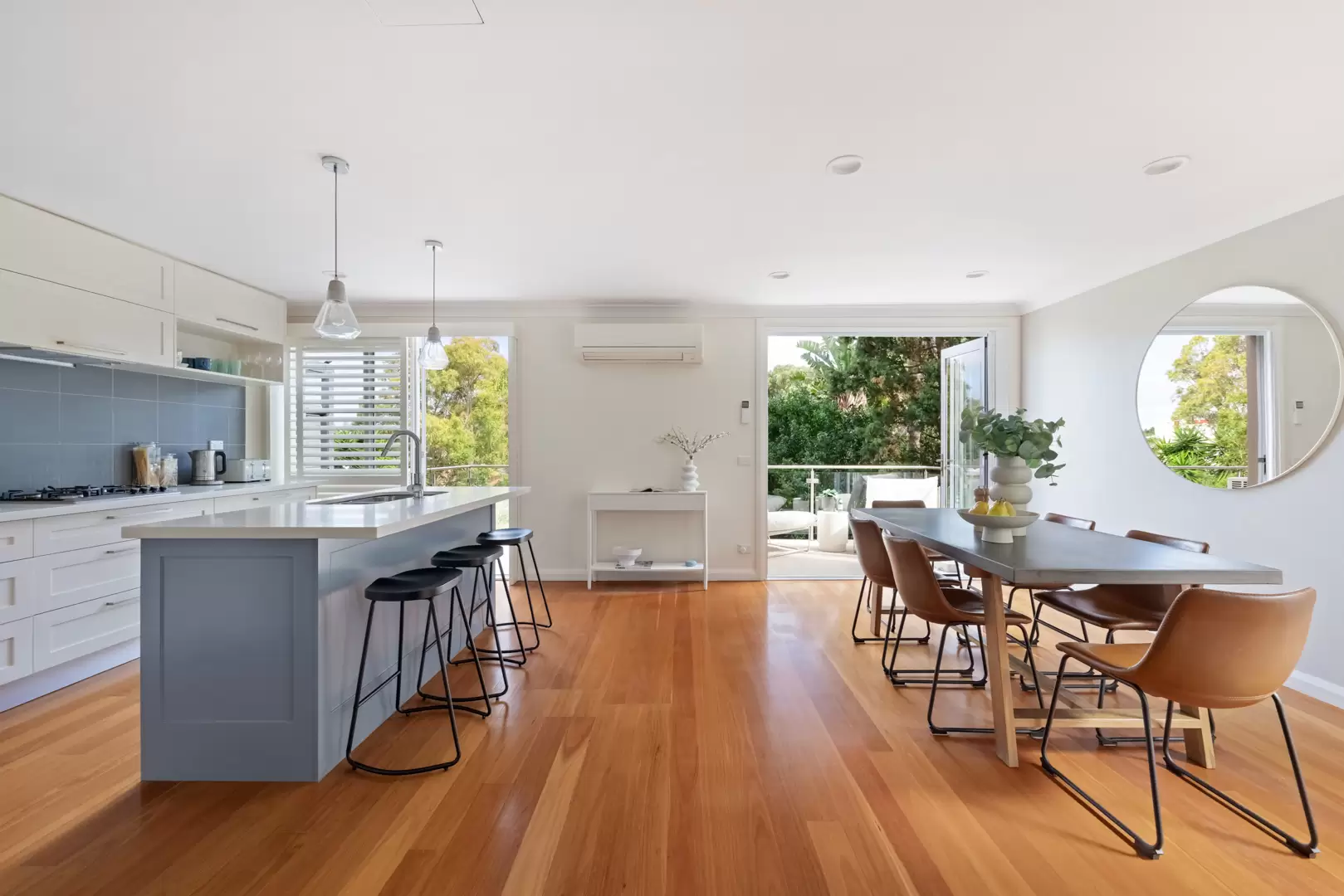 28 White Avenue, Maroubra Sold by Sydney Sotheby's International Realty - image 3